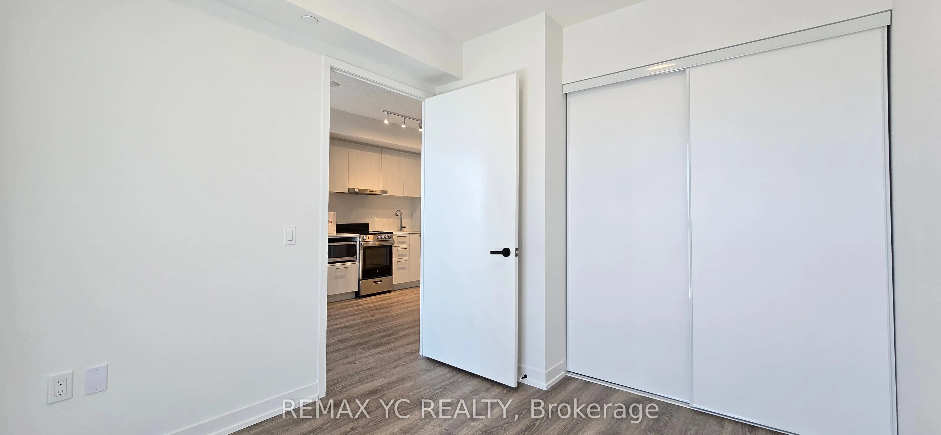 195 Commerce Street, #2805