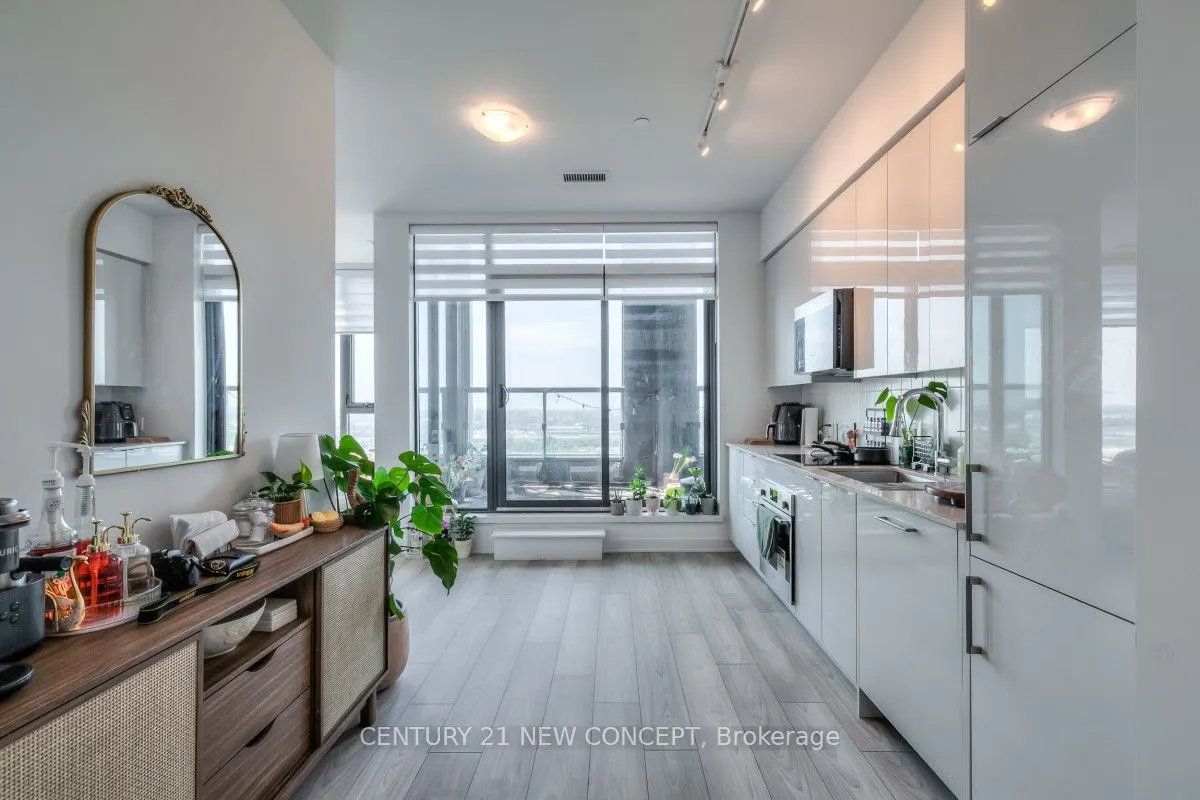 2920 Highway 7 Road, #3301