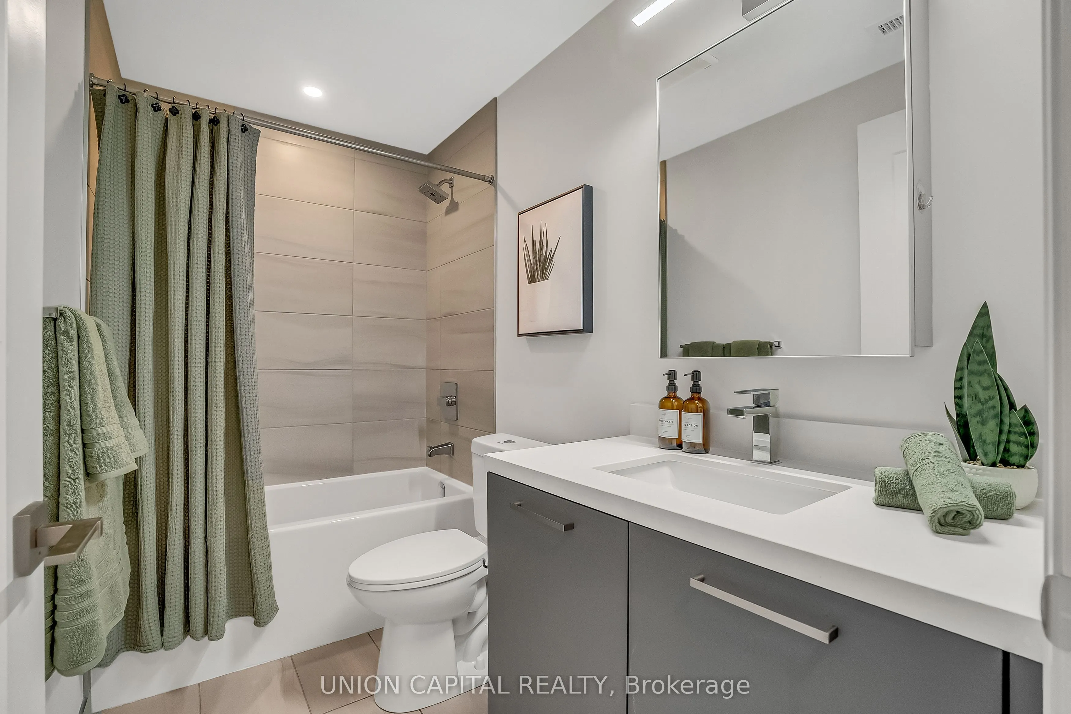 12 Gandhi Lane, #3102