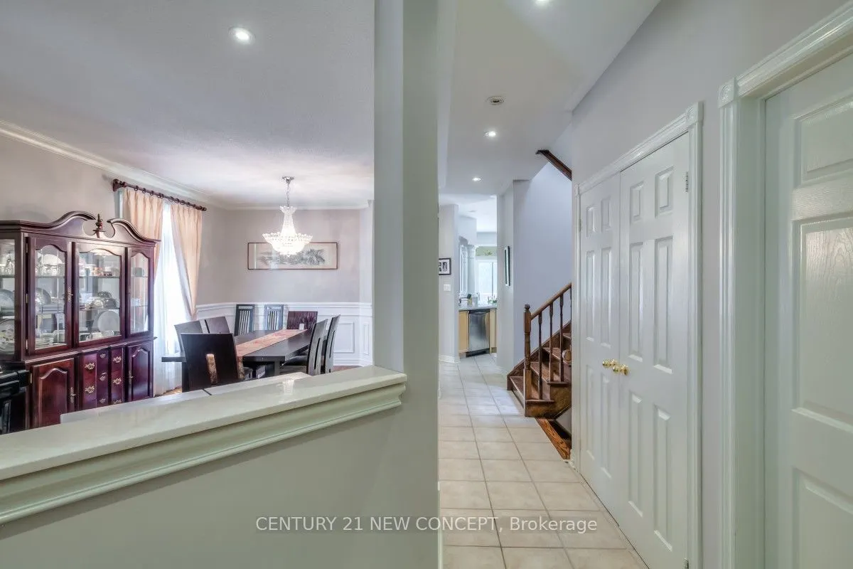 115 Ridgeway Court