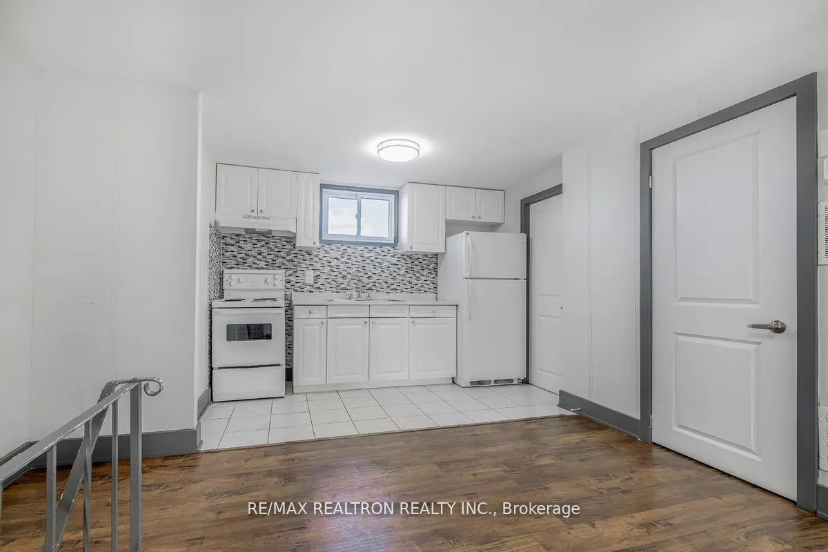 225 Main Street, #1