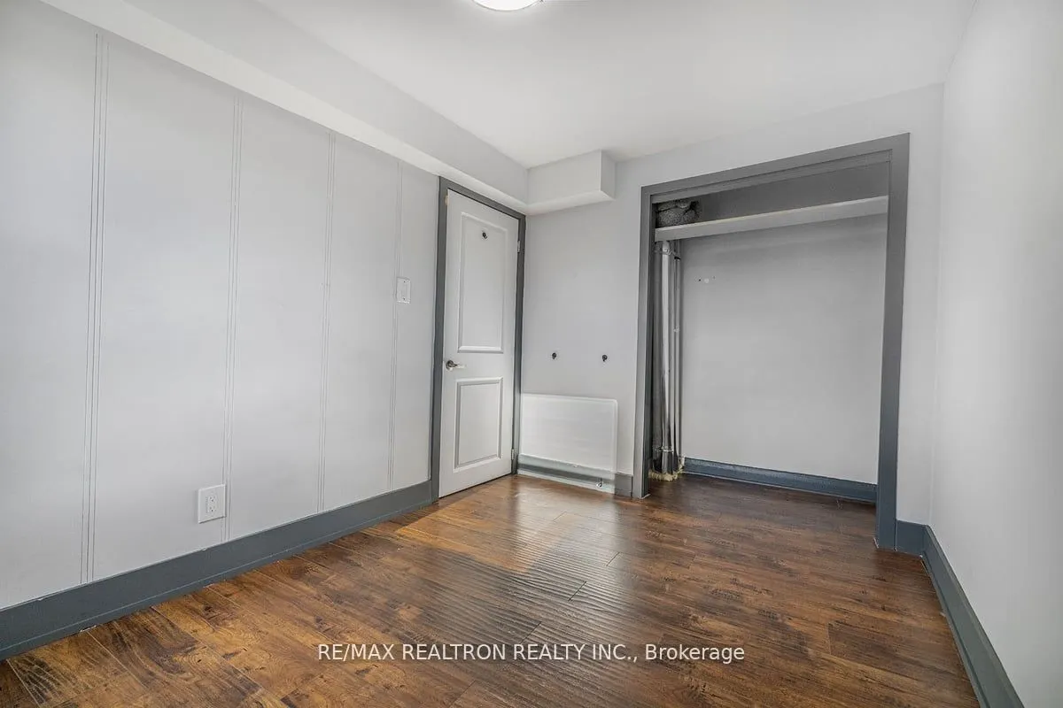 225 Main Street, #1