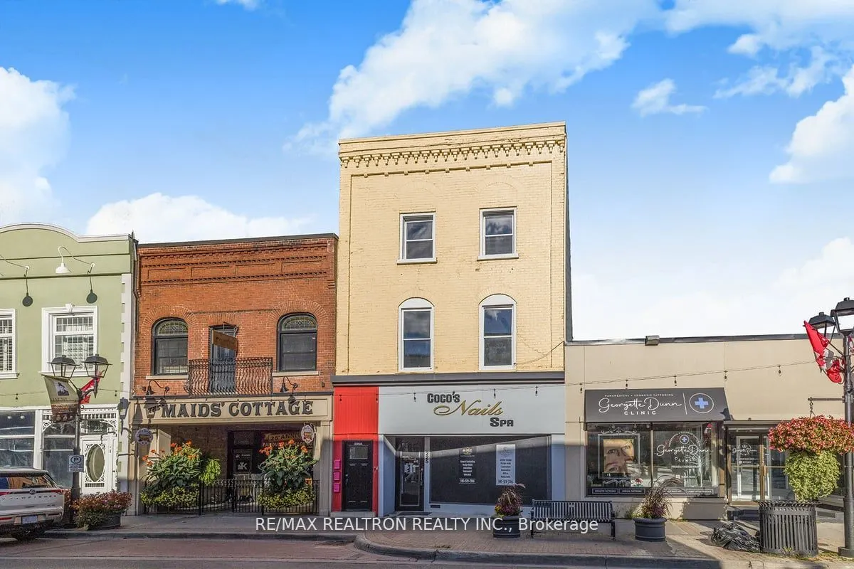 225 Main Street, #1