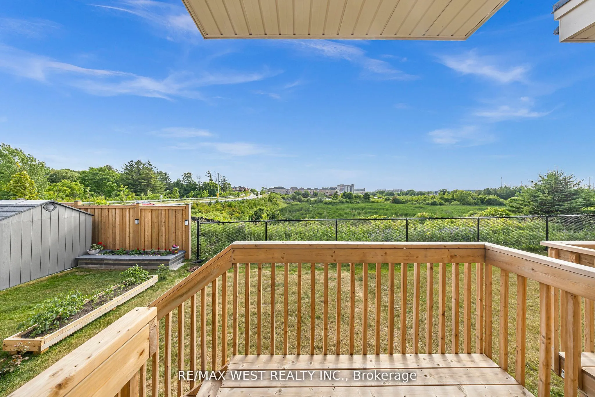 8 Andress Way