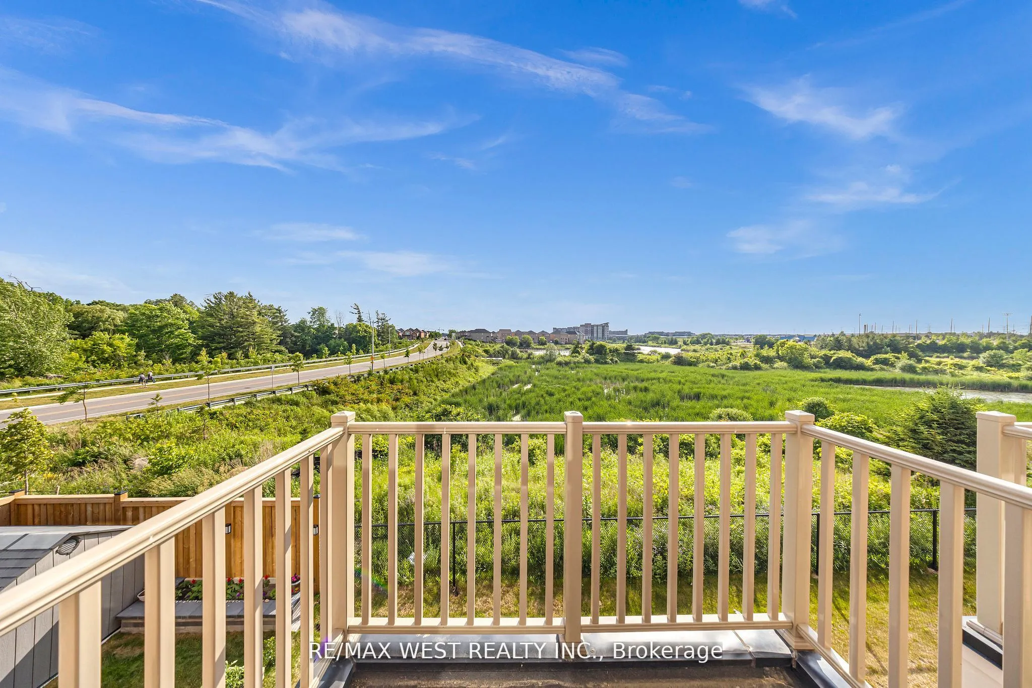 8 Andress Way