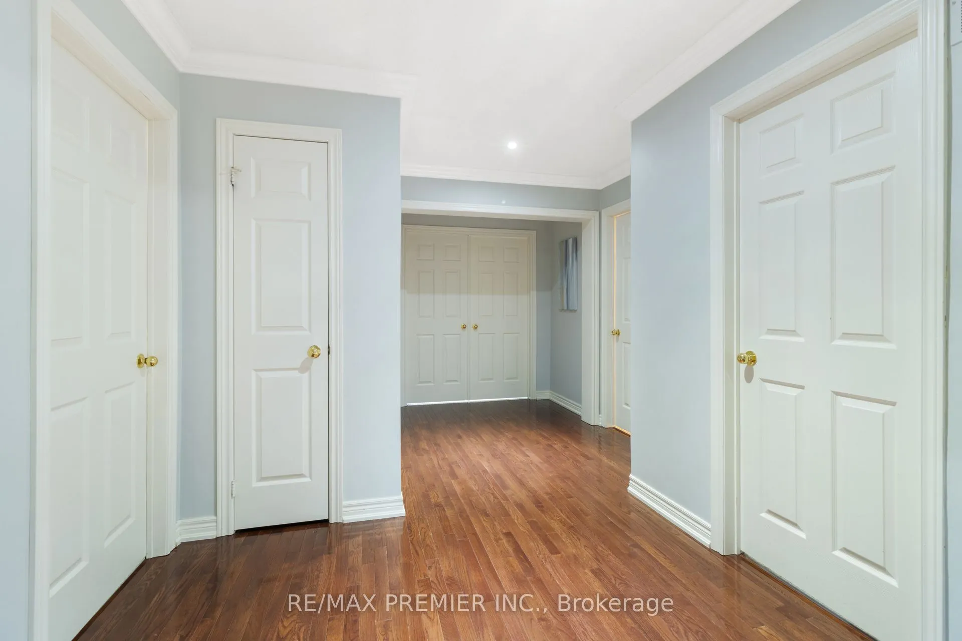 64 Leameadow Road