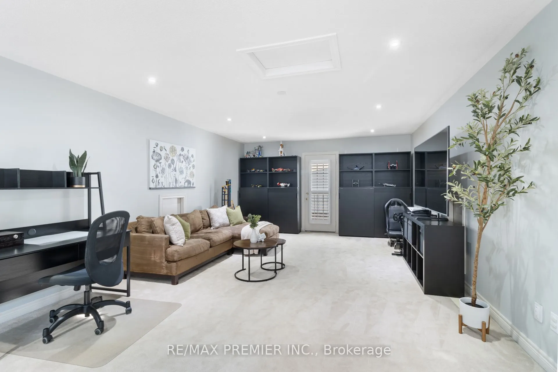 64 Leameadow Road
