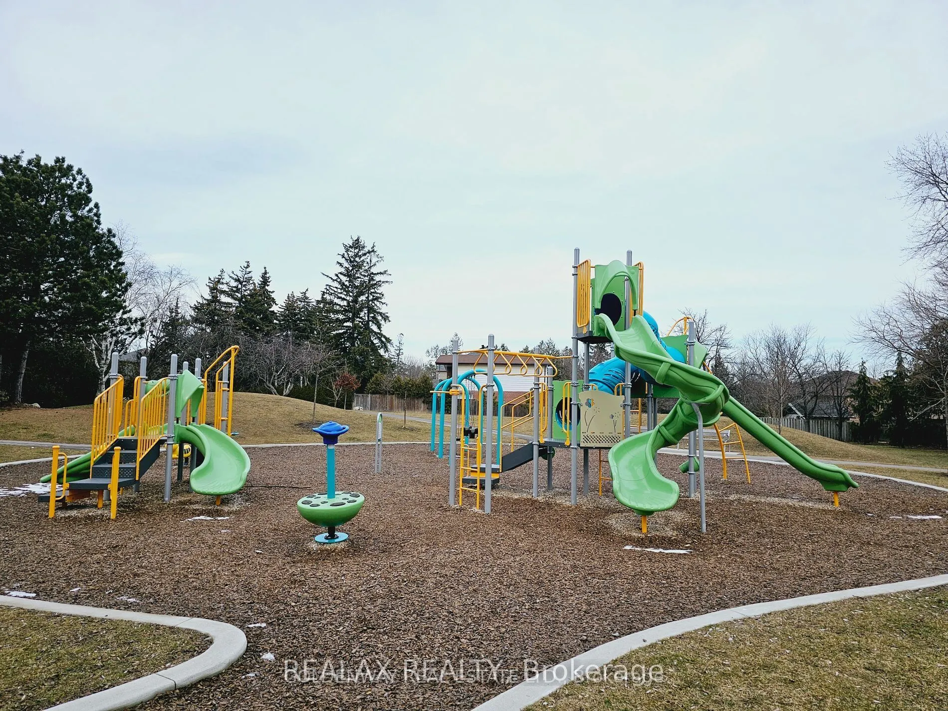 376 Highway 7 E, #803