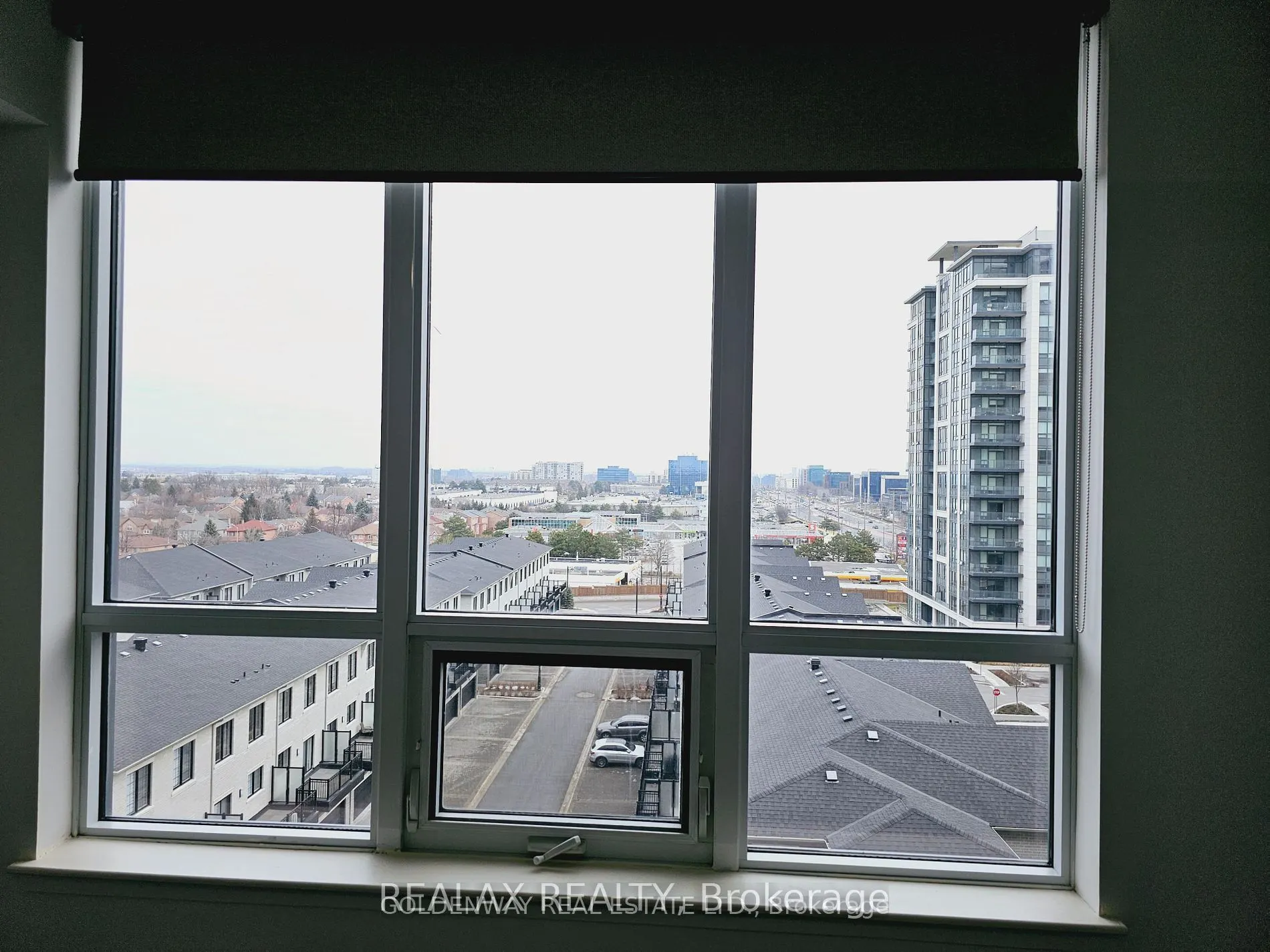 376 Highway 7 E, #803