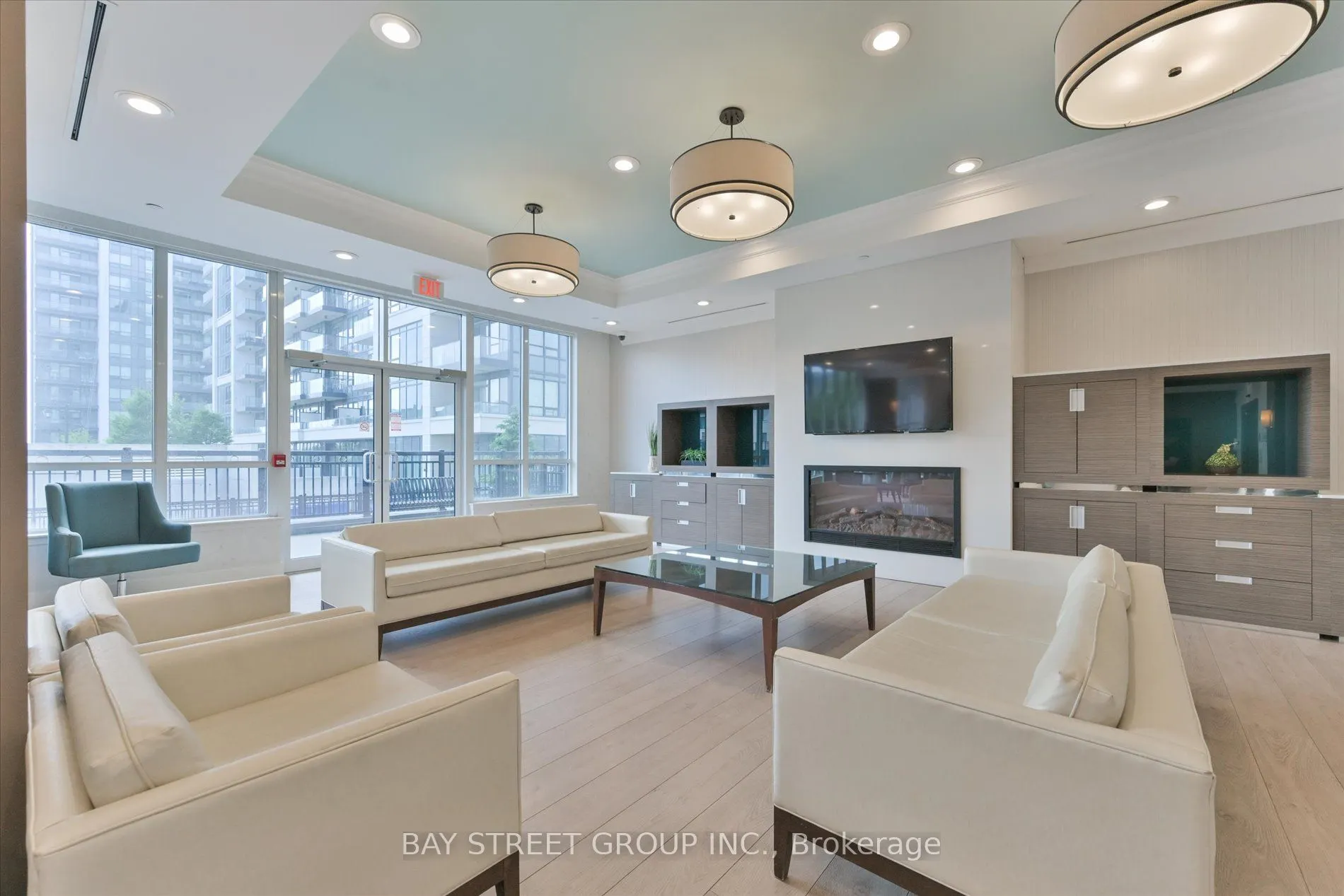 372 7 Highway E, #306