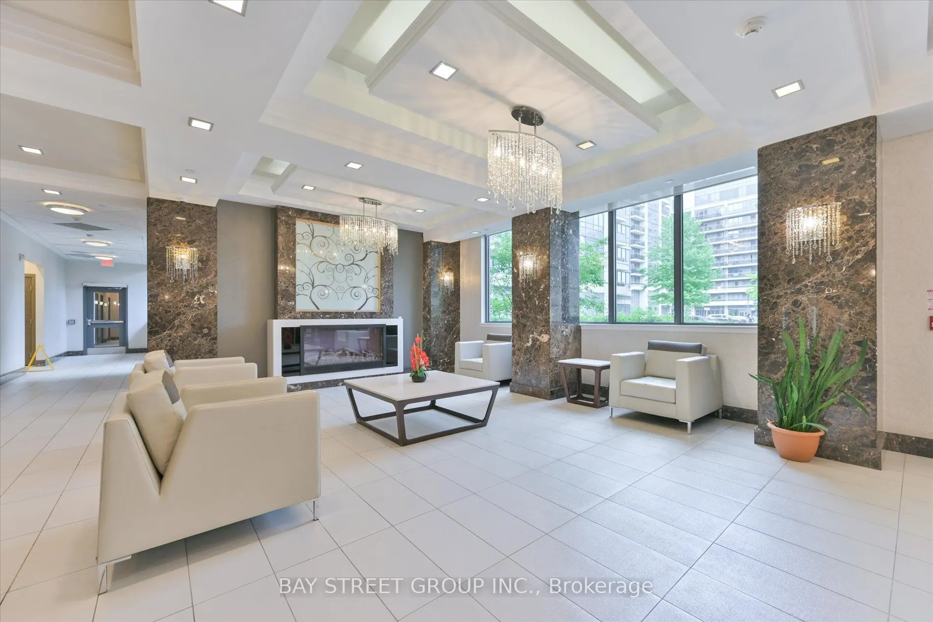 372 7 Highway E, #306