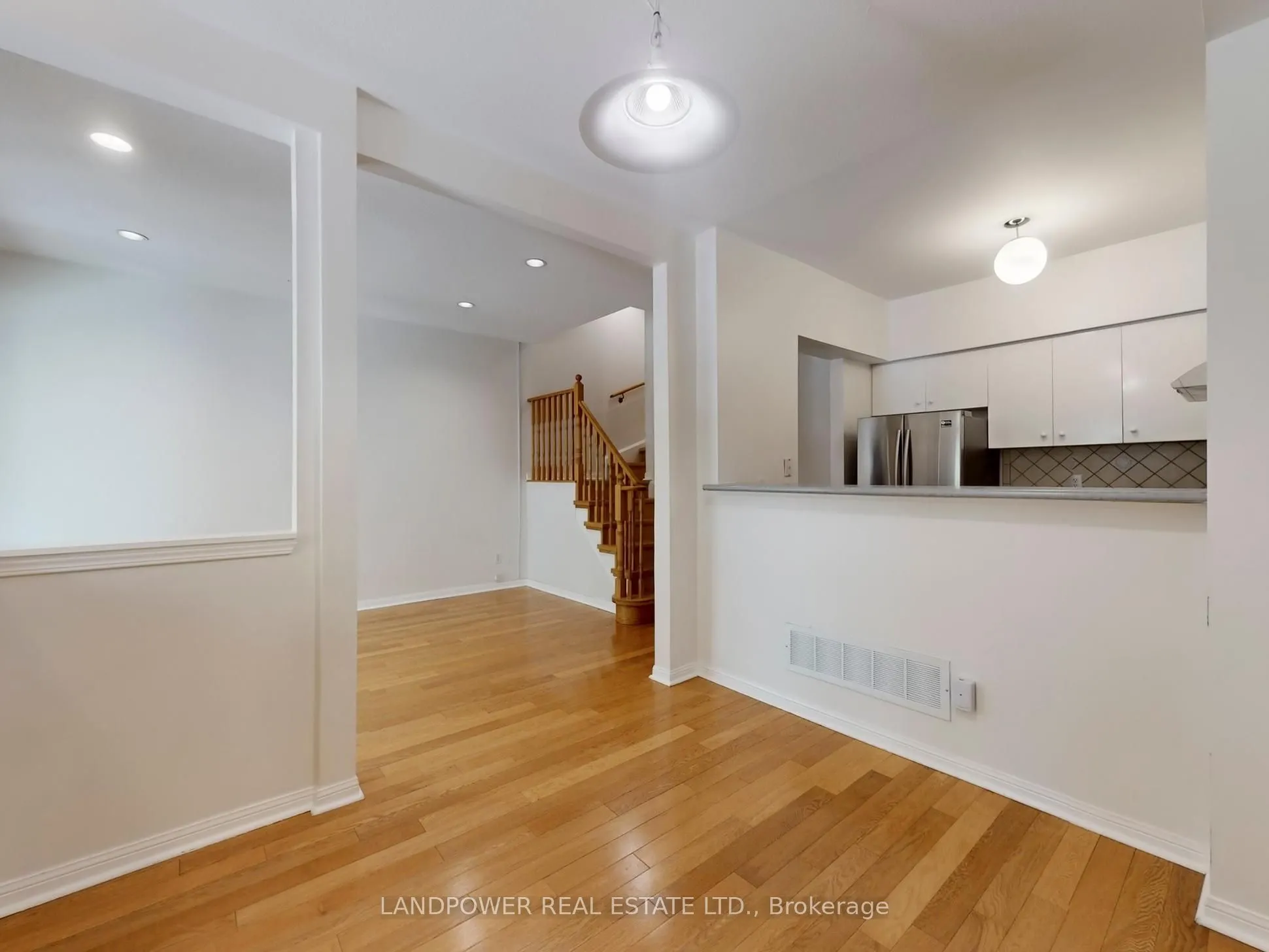 18 St Moritz Way, #2