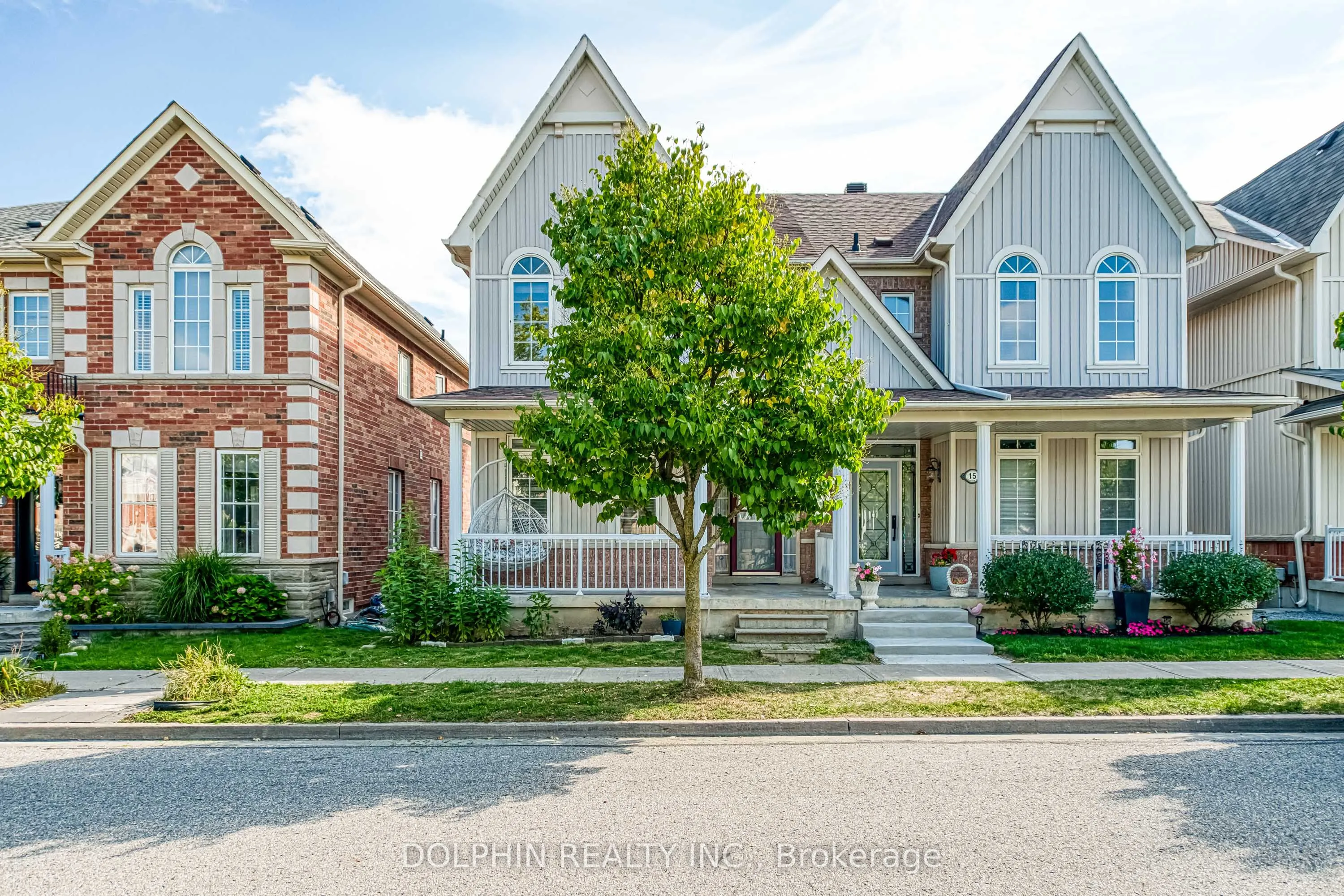 13 Cardrew Street