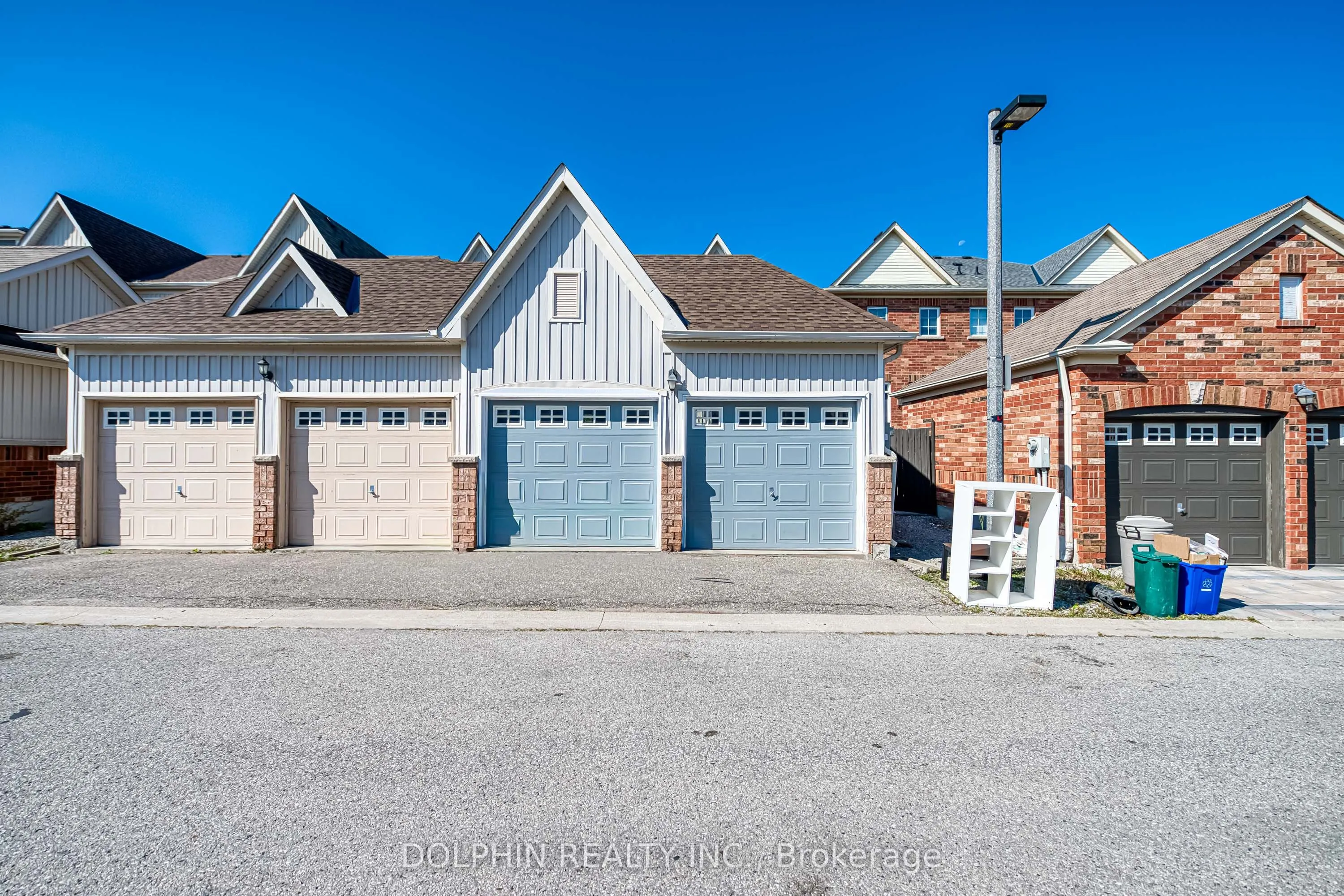 13 Cardrew Street