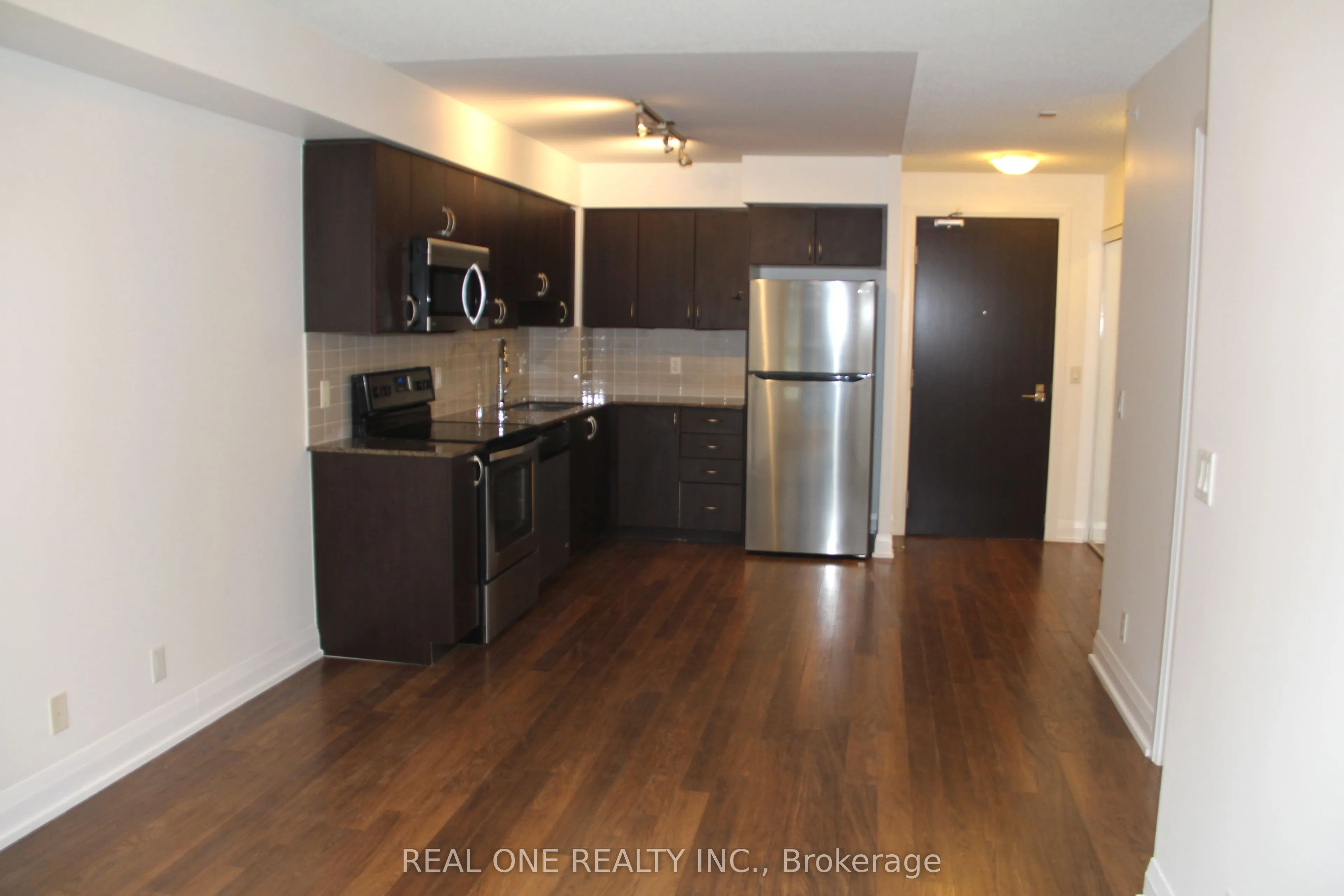 376 Highway 7 E, #510