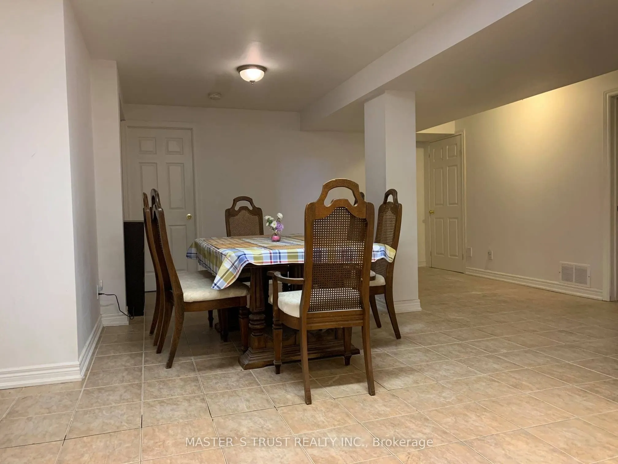 415 Marybay Crescent