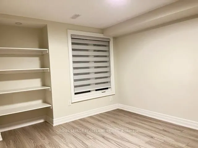 30 MEADOW VISTA Crescent, #Basement-Legal walk  out