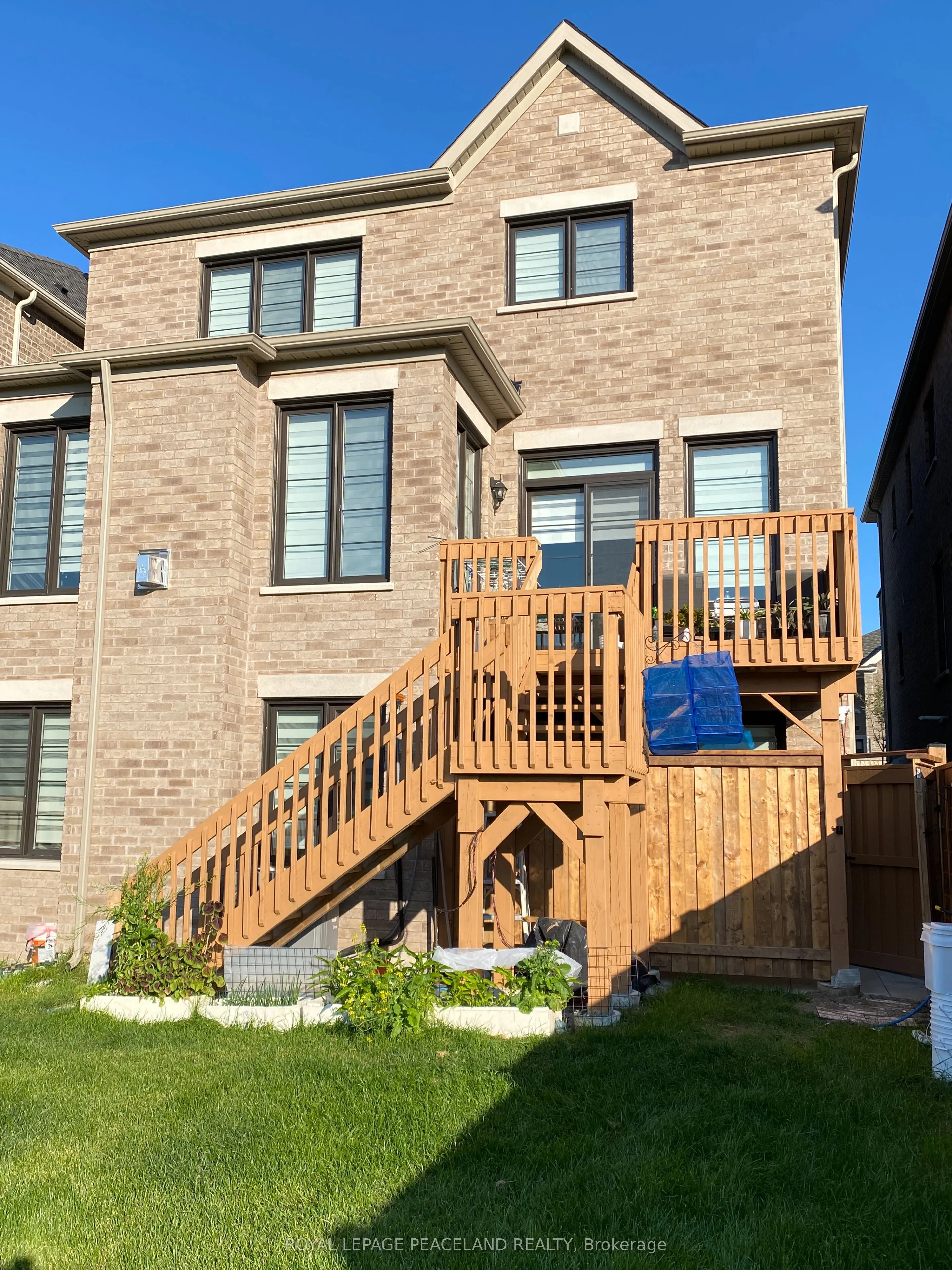 30 MEADOW VISTA Crescent, #Unit 2