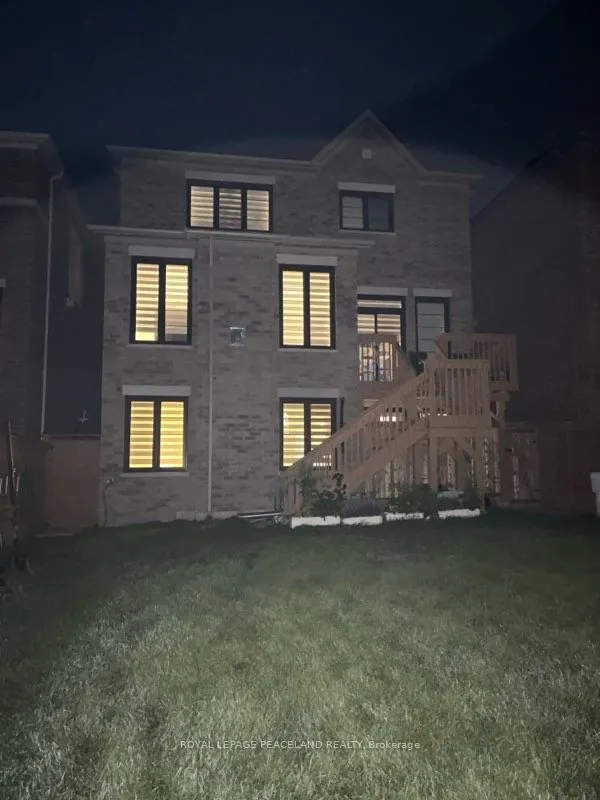 30 MEADOW VISTA Crescent, #Basement-Legal walk  out