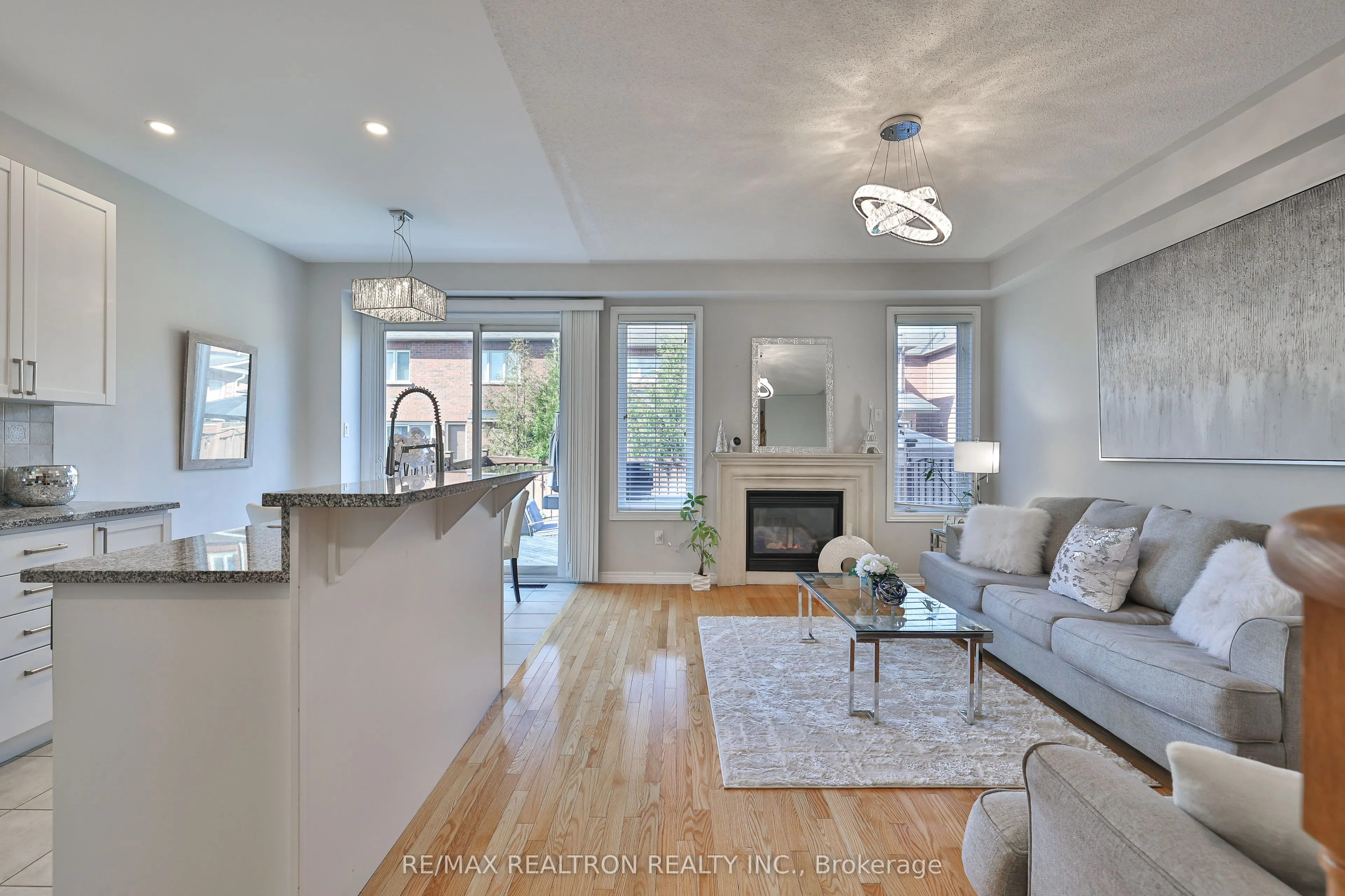55 Stookes Crescent