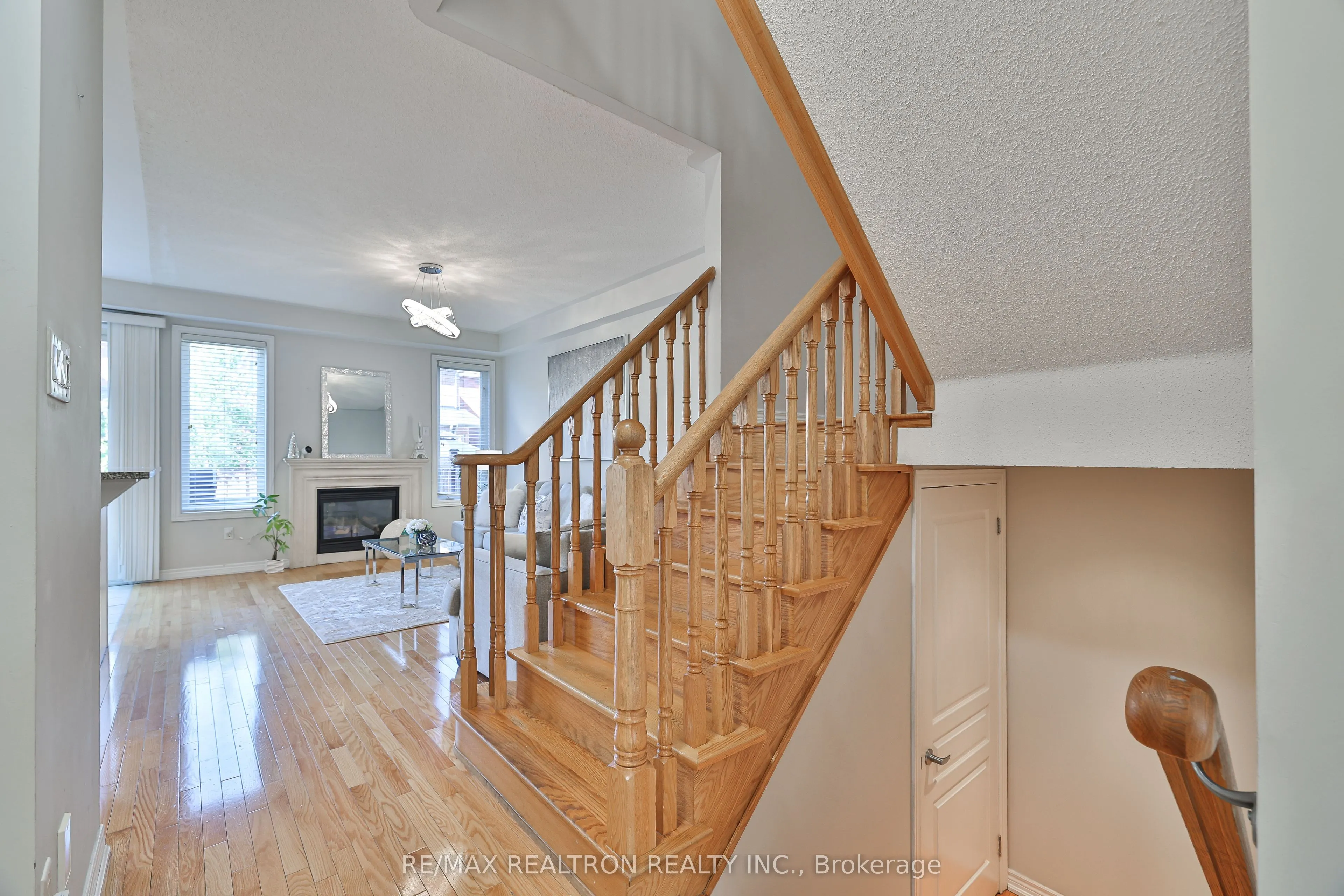 55 Stookes Crescent