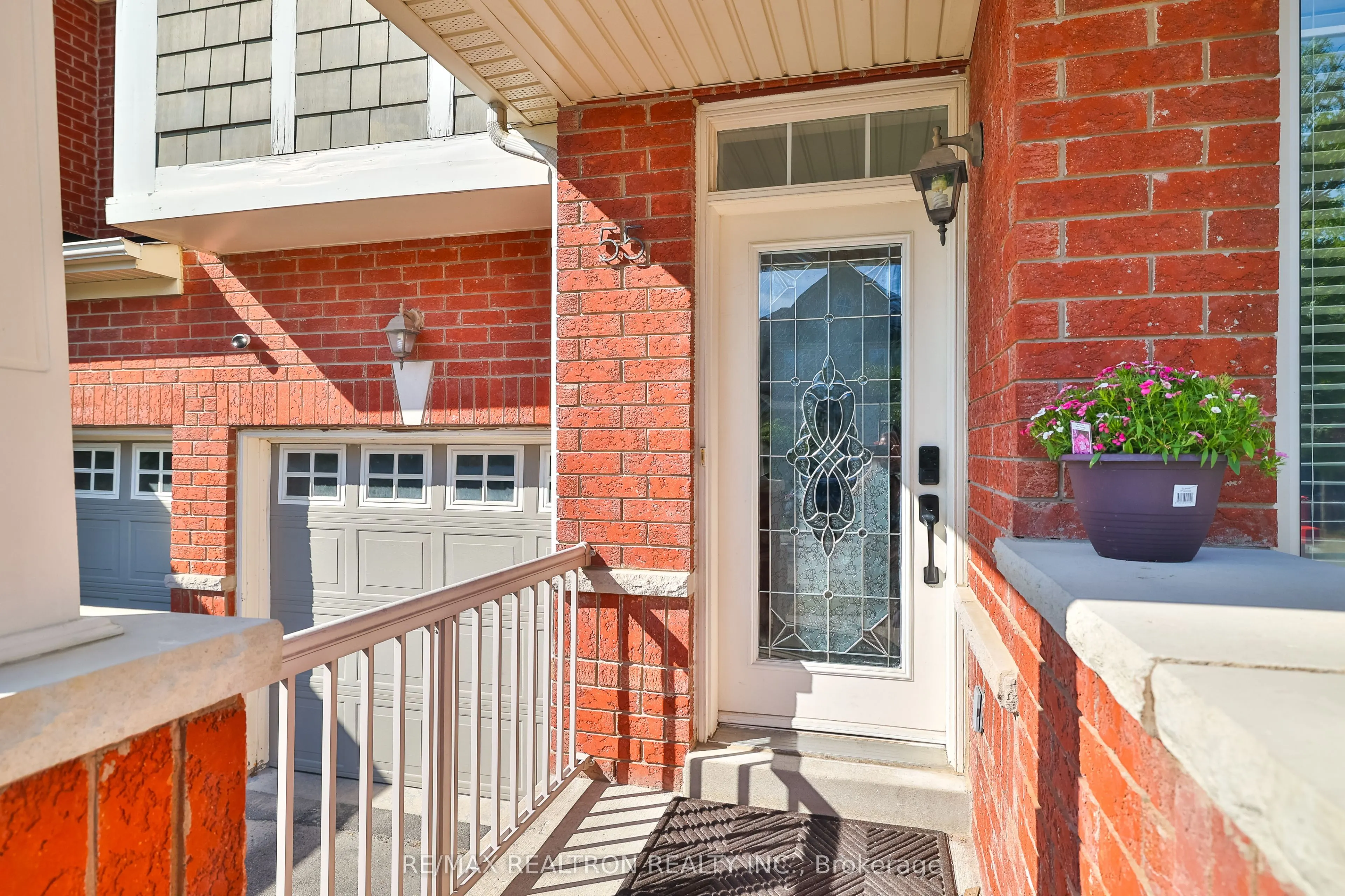 55 Stookes Crescent