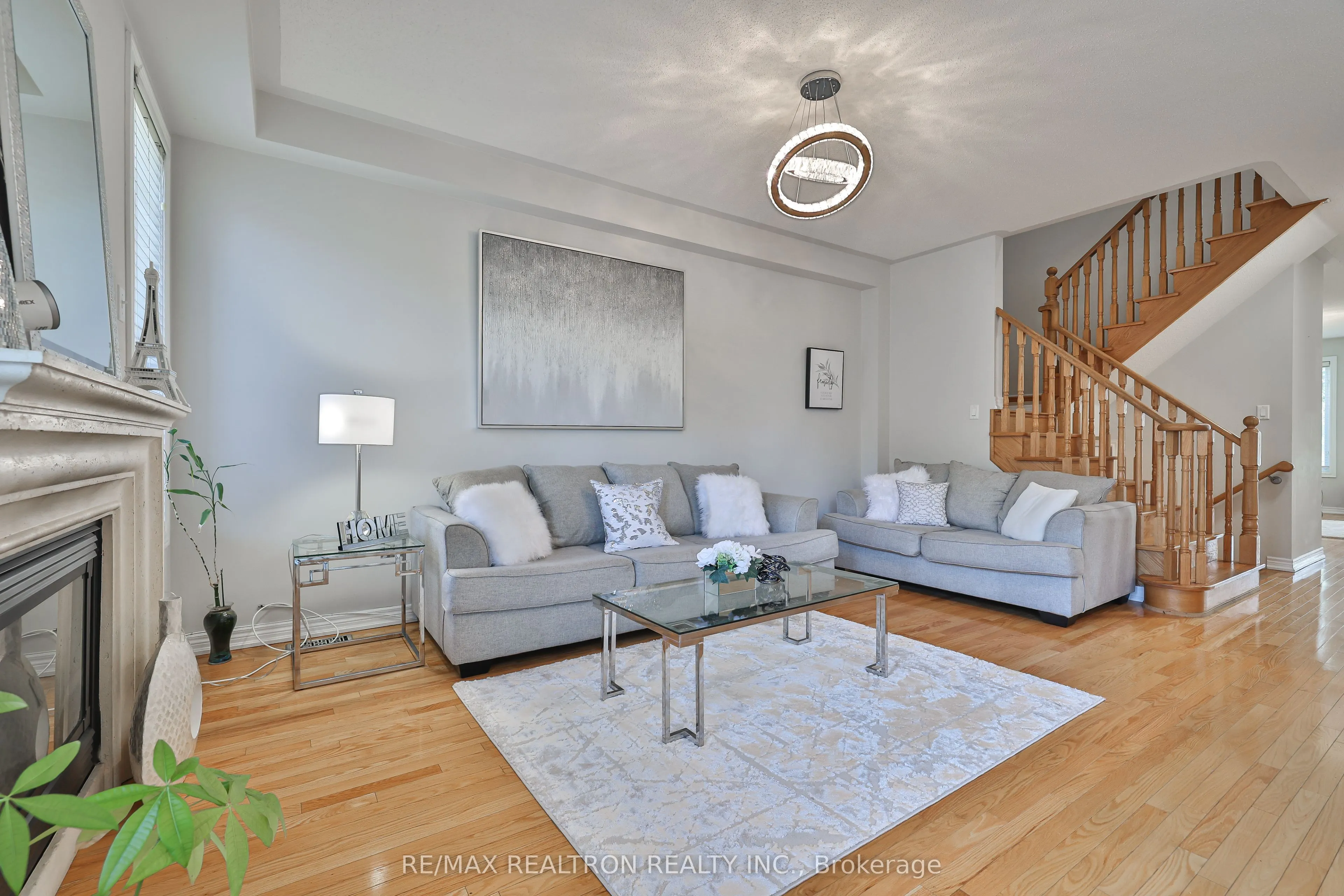 55 Stookes Crescent