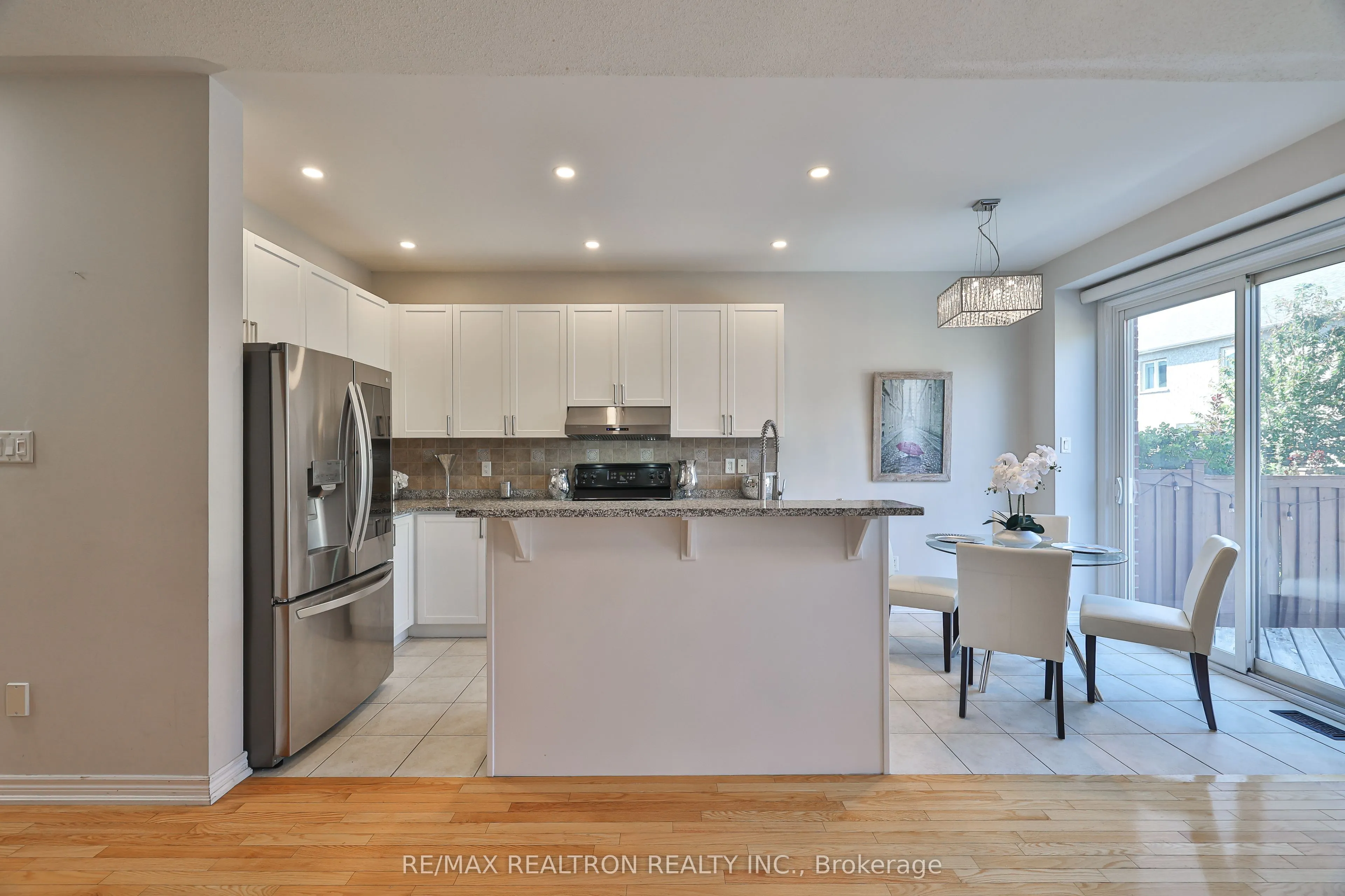 55 Stookes Crescent