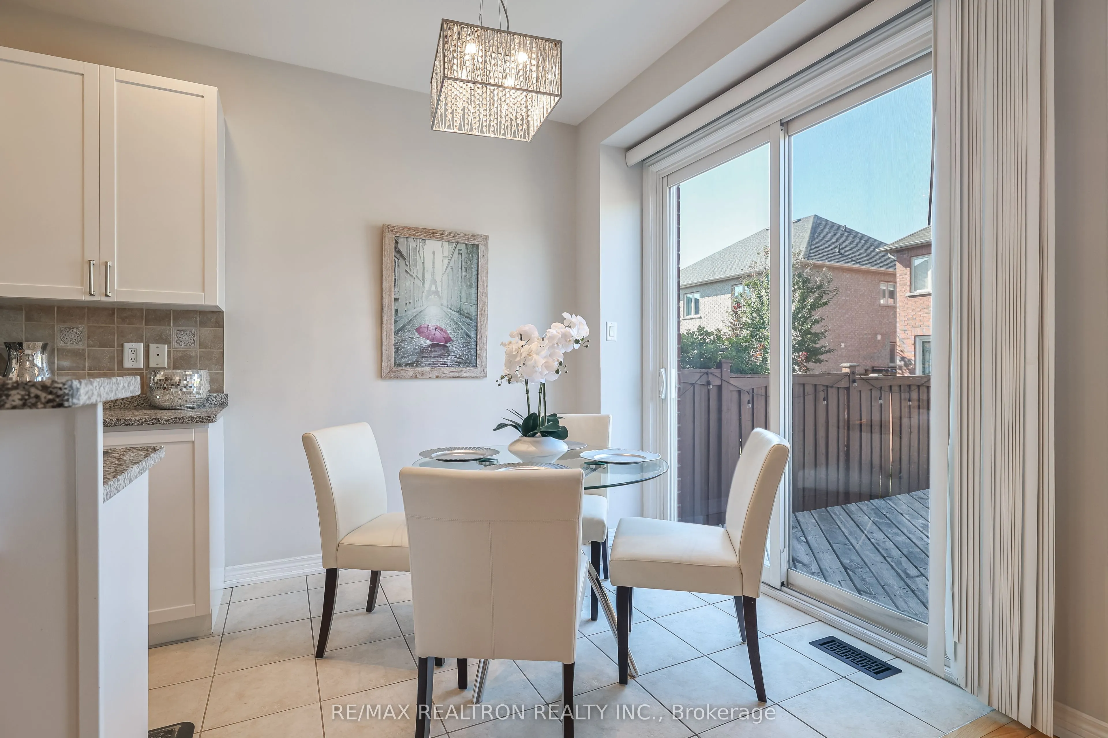 55 Stookes Crescent