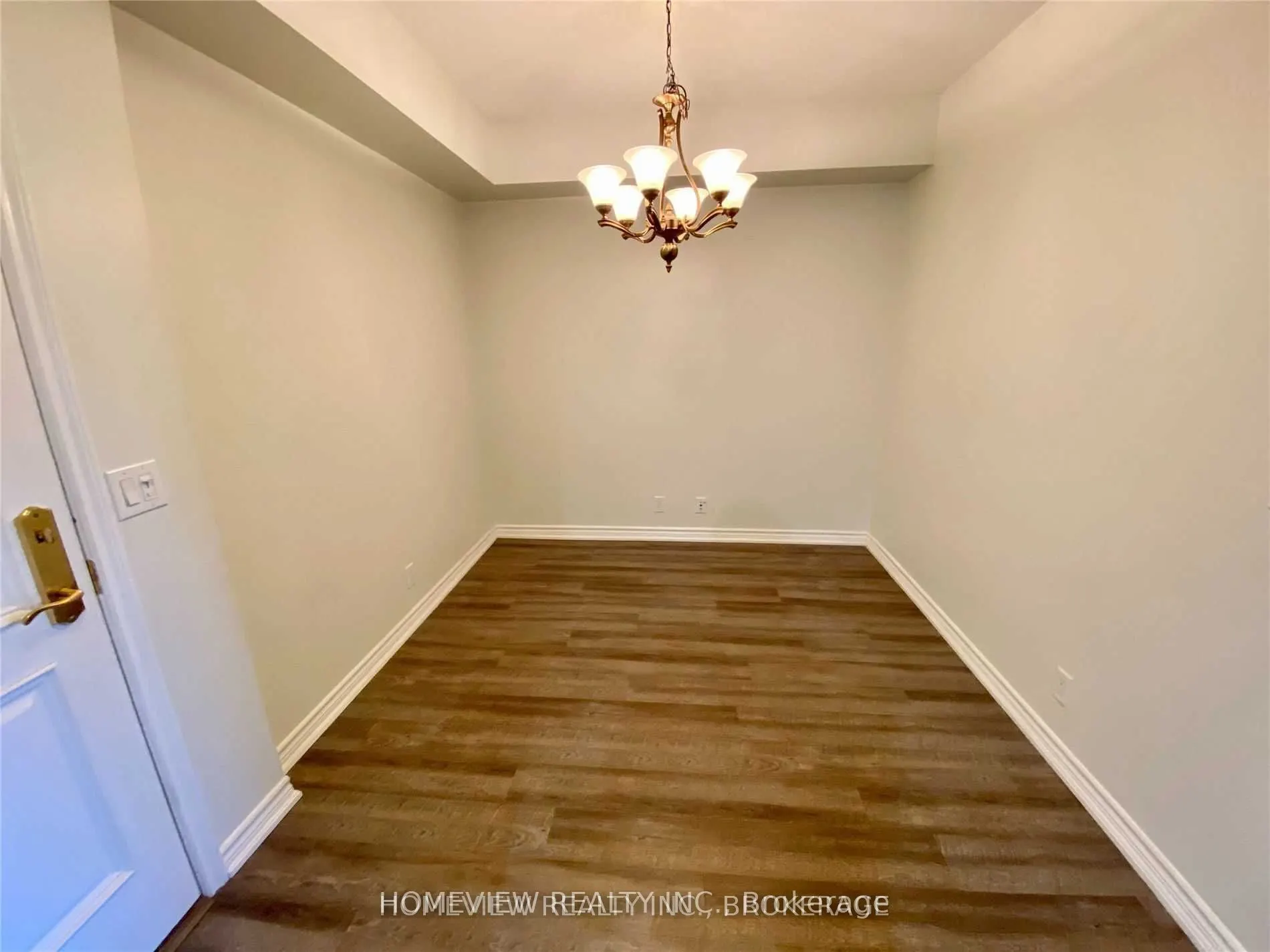9235 Jane Street, #201
