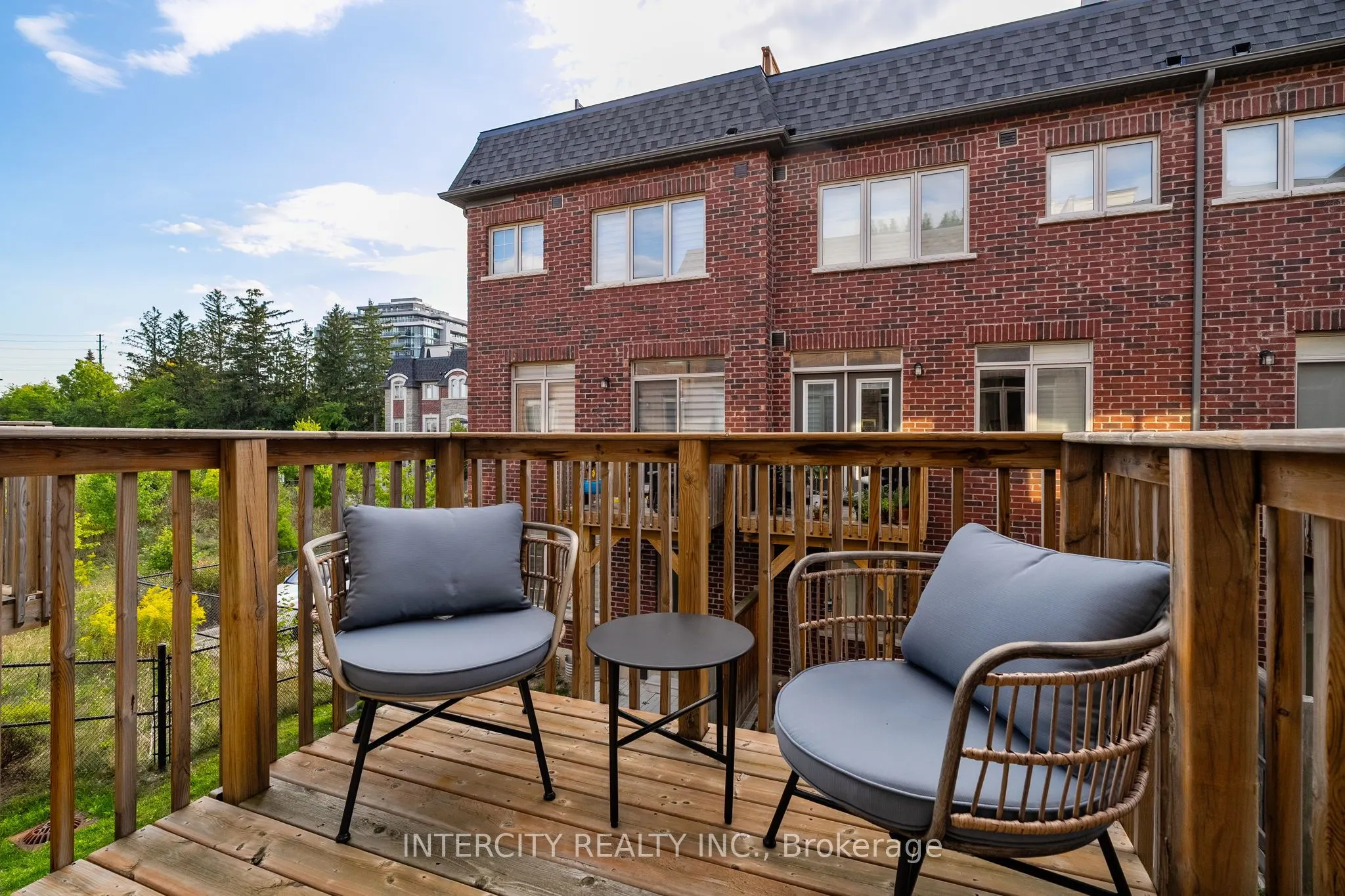 94 Glazebrook Drive
