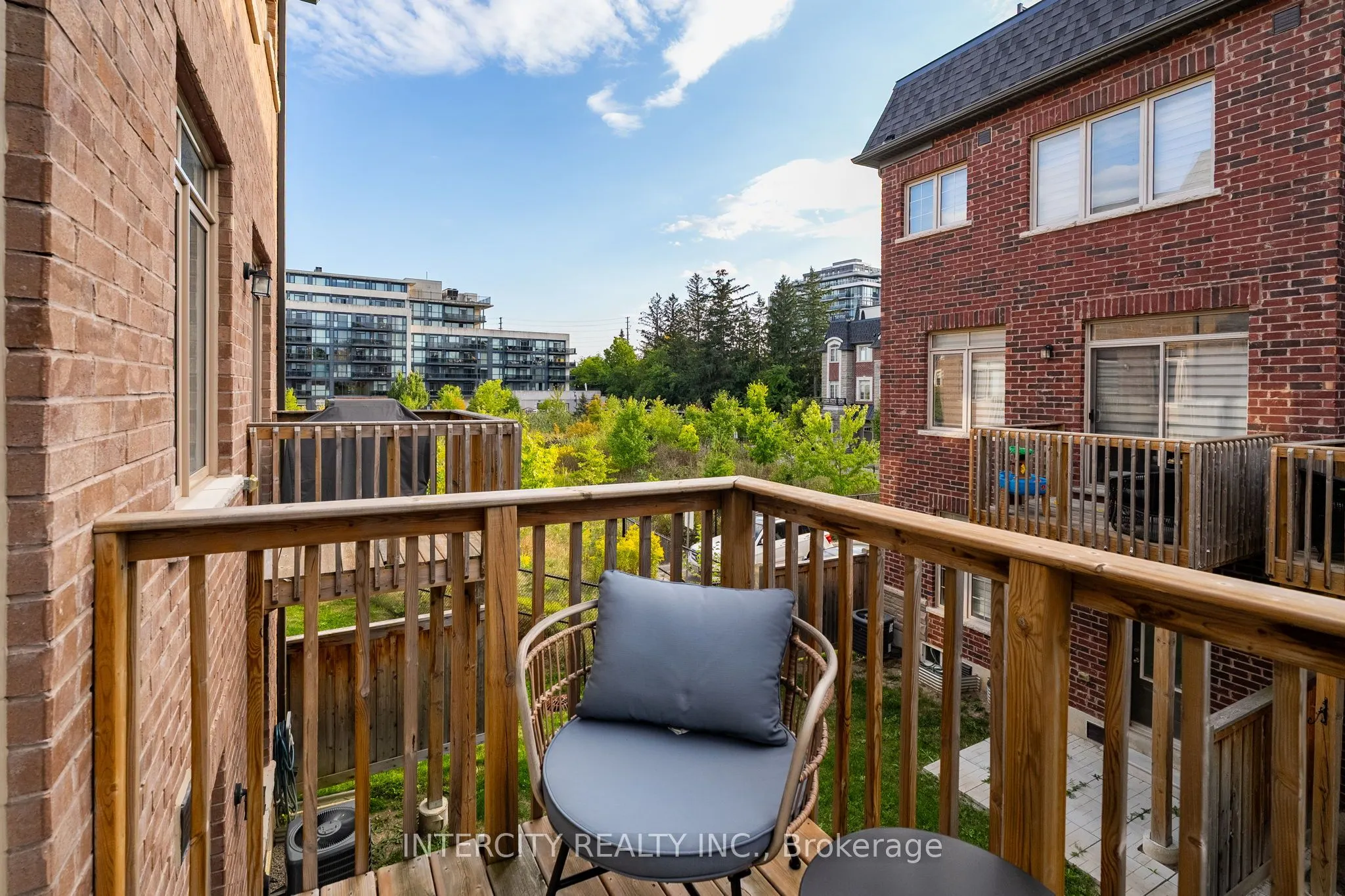 94 Glazebrook Drive