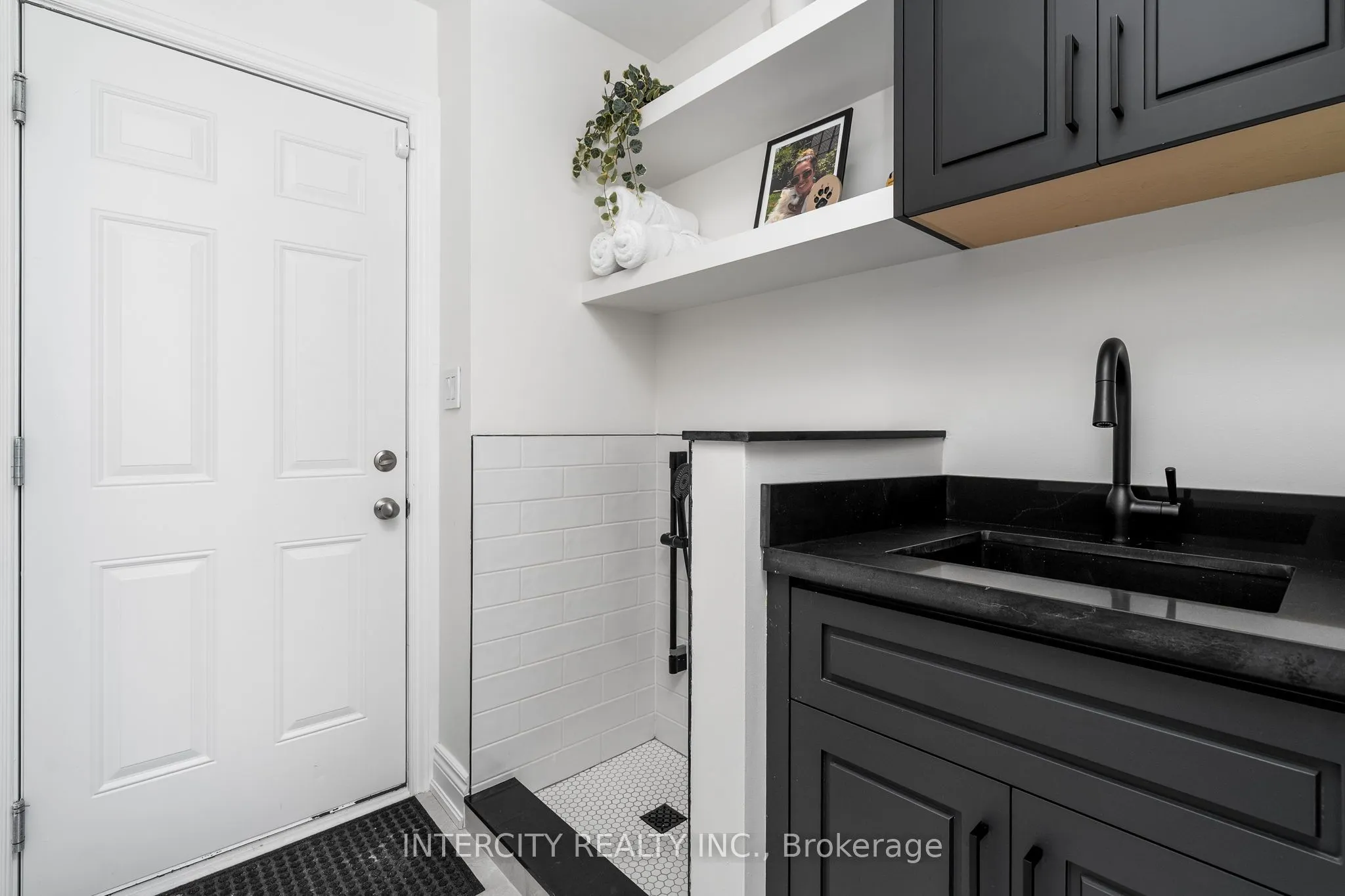 94 Glazebrook Drive