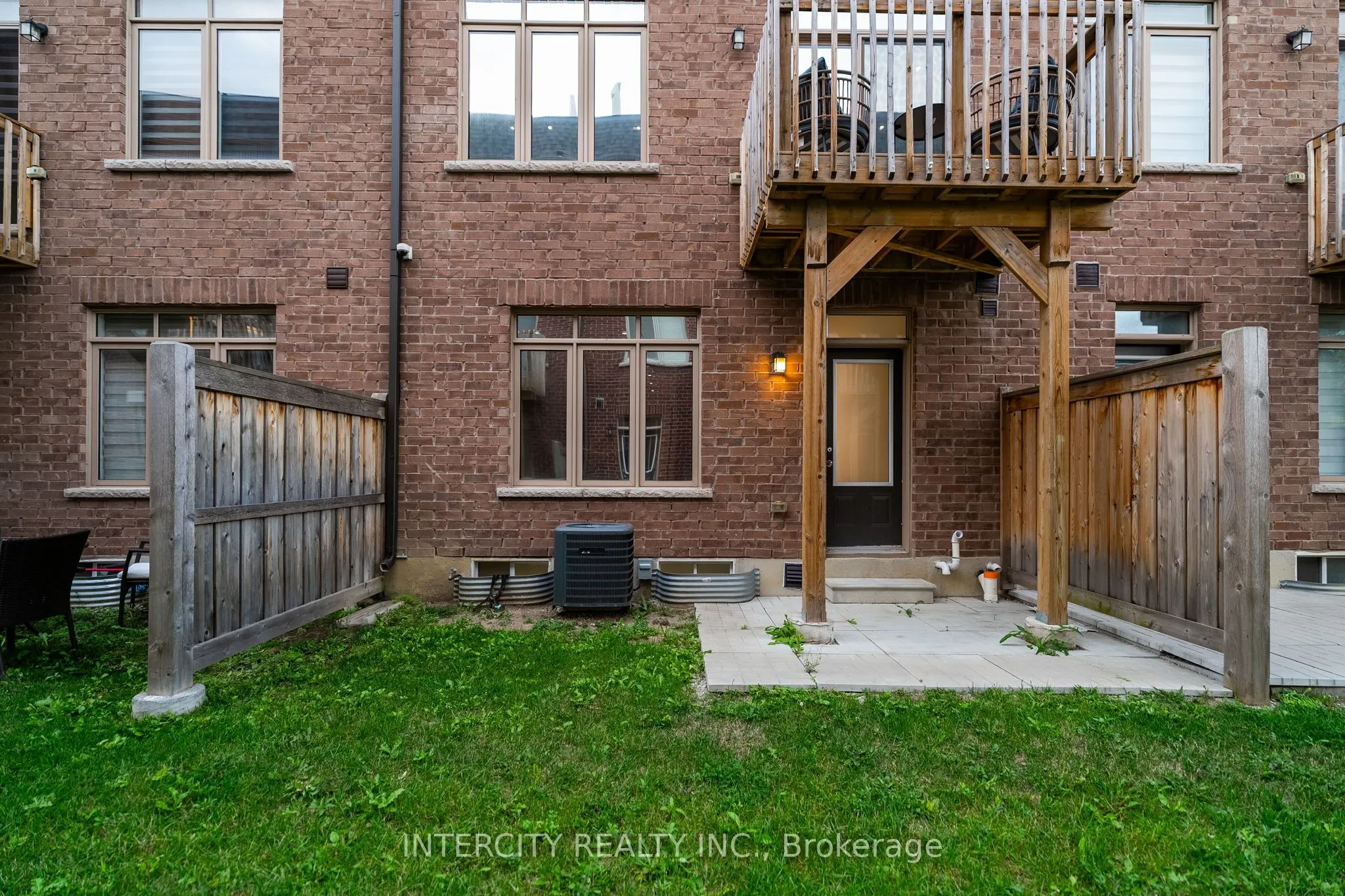 94 Glazebrook Drive