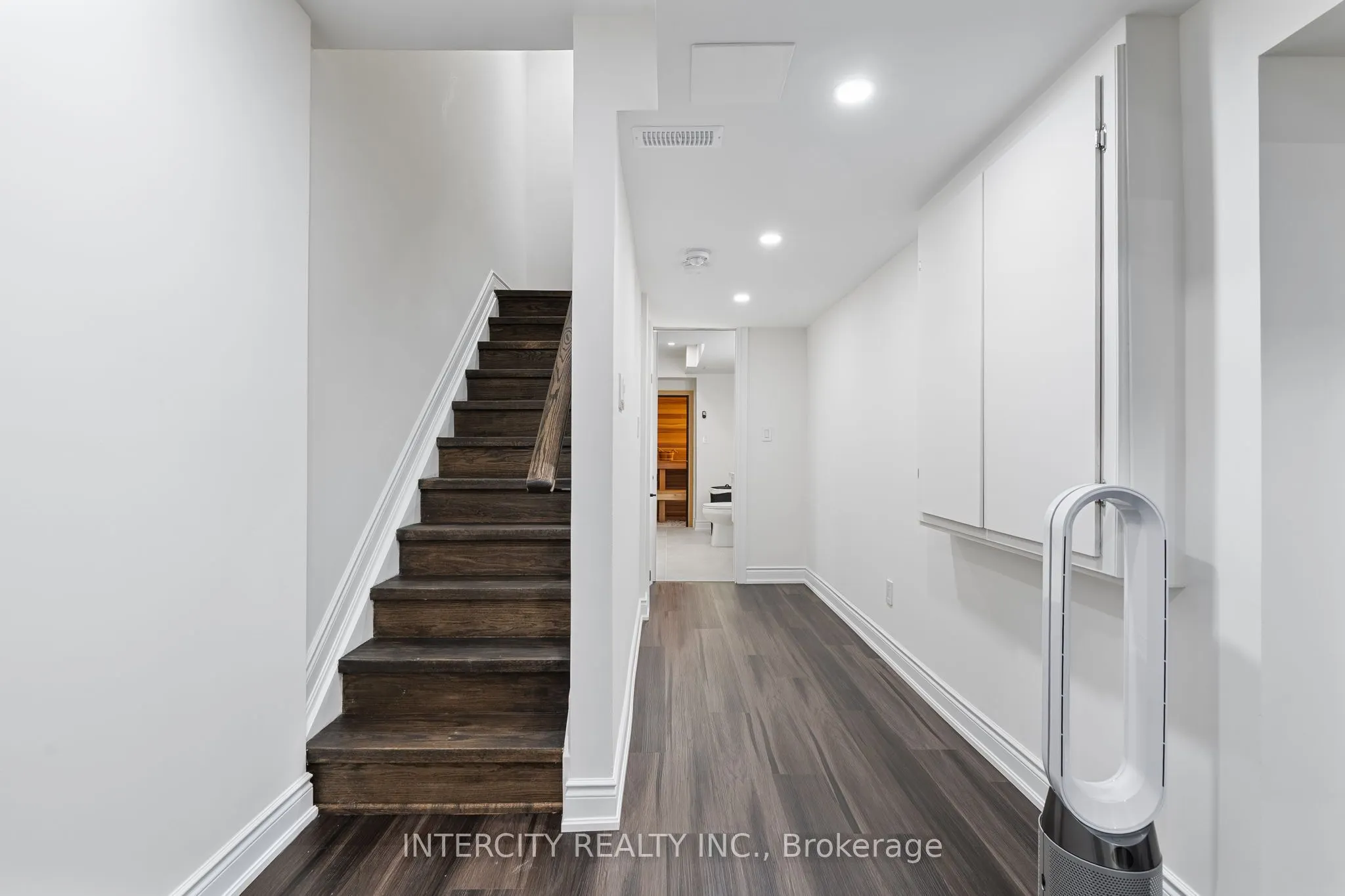 94 Glazebrook Drive