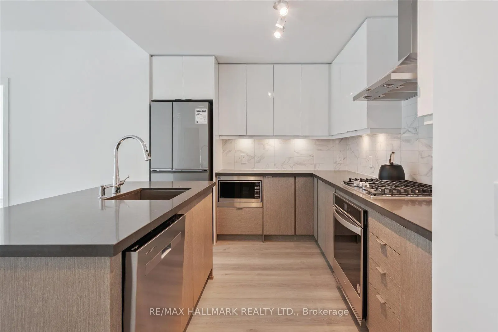 11782 Ninth Line, #520