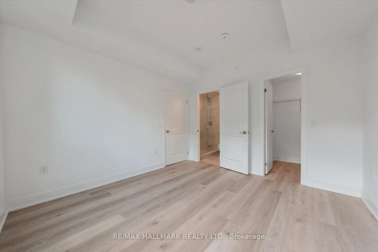 11782 Ninth Line, #520