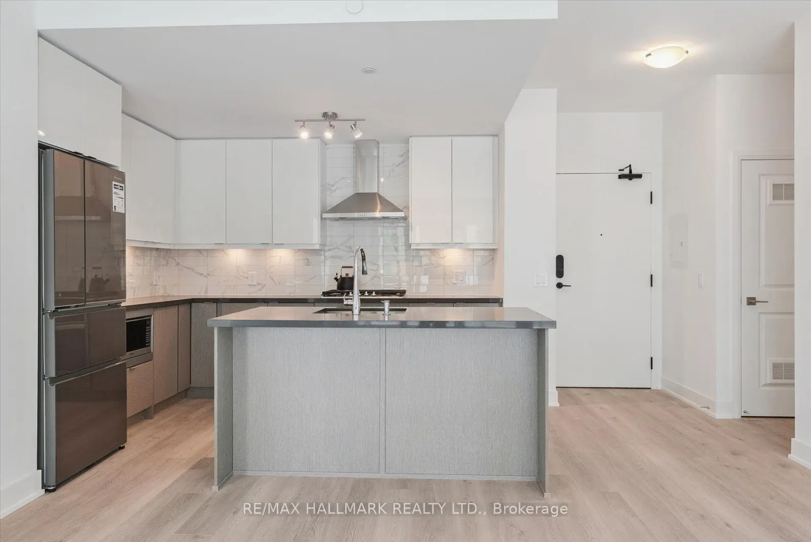 11782 Ninth Line, #520