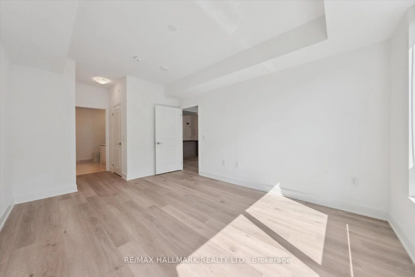 11782 Ninth Line, #520