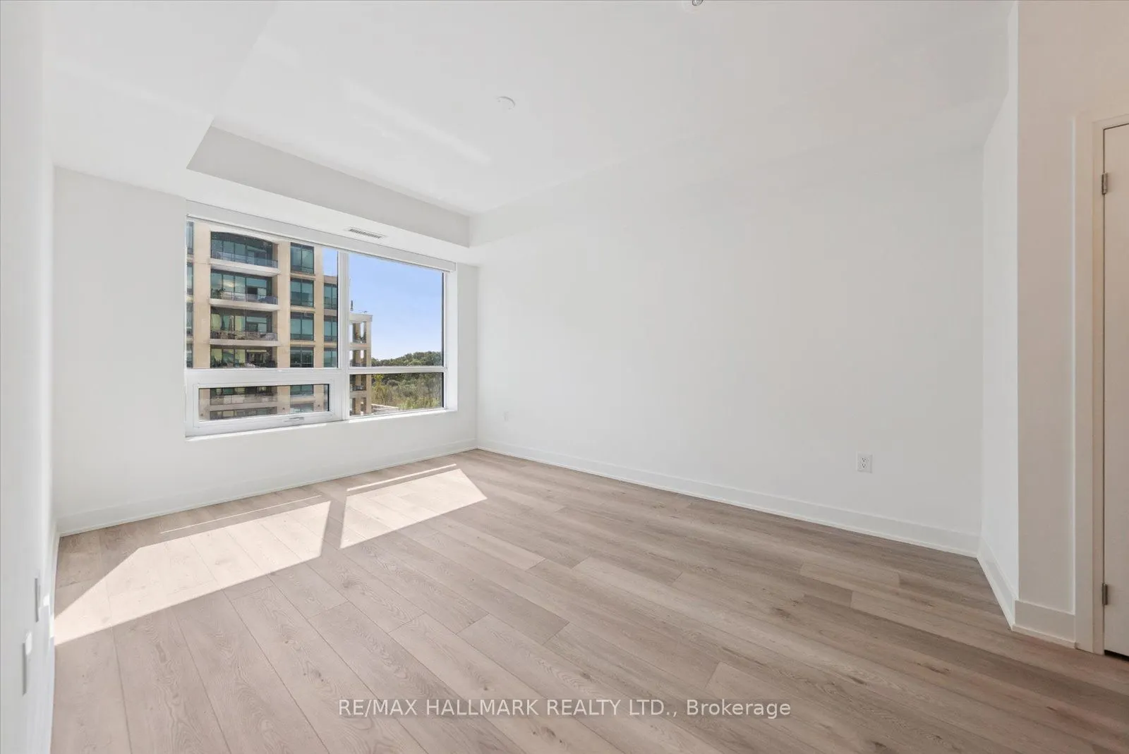 11782 Ninth Line, #520