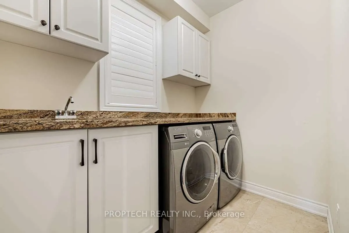 65 Magdalan Crescent