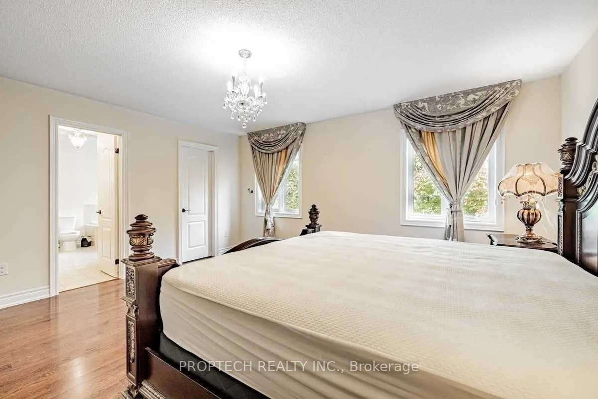 65 Magdalan Crescent