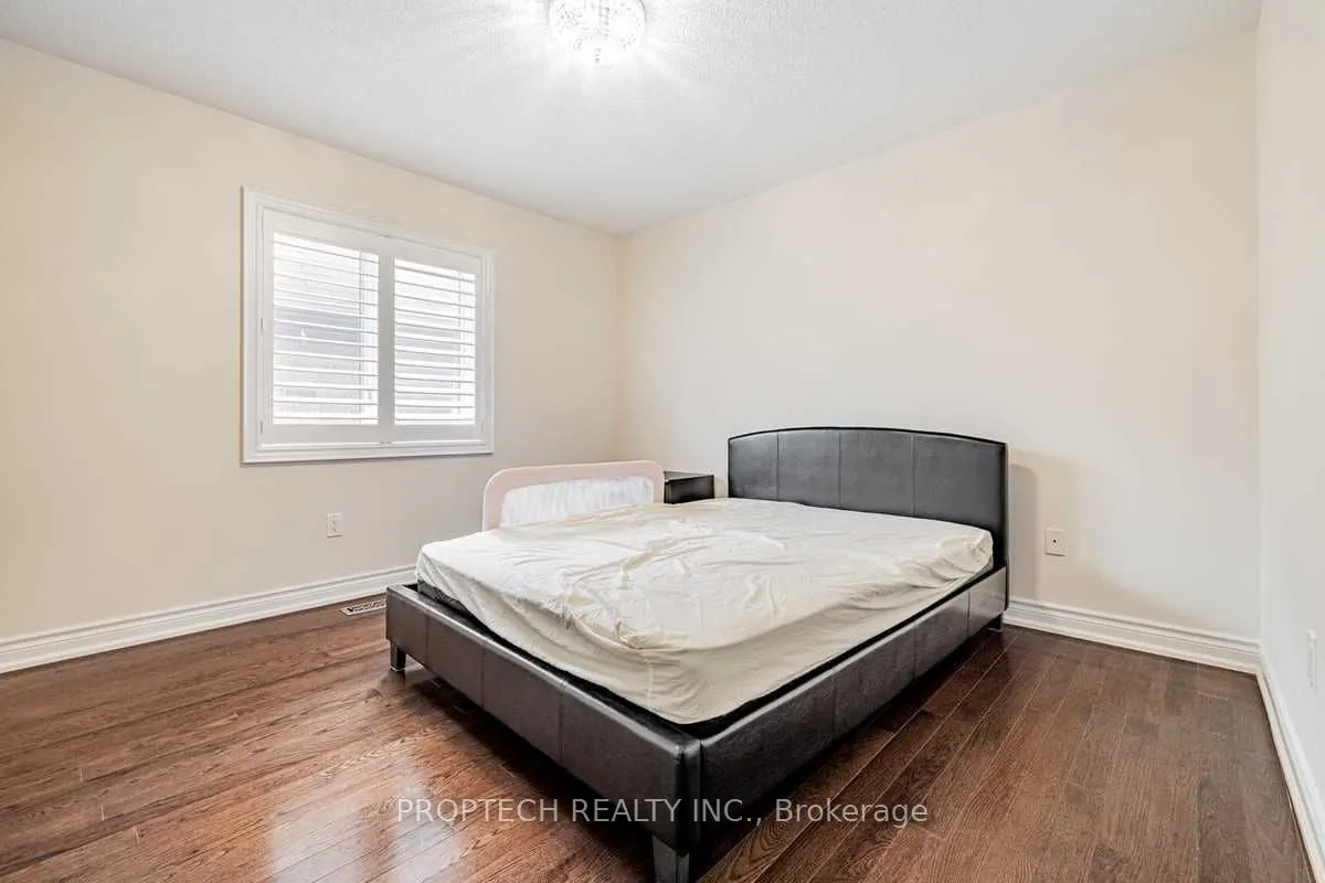 65 Magdalan Crescent