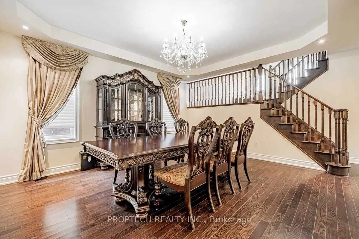 65 Magdalan Crescent