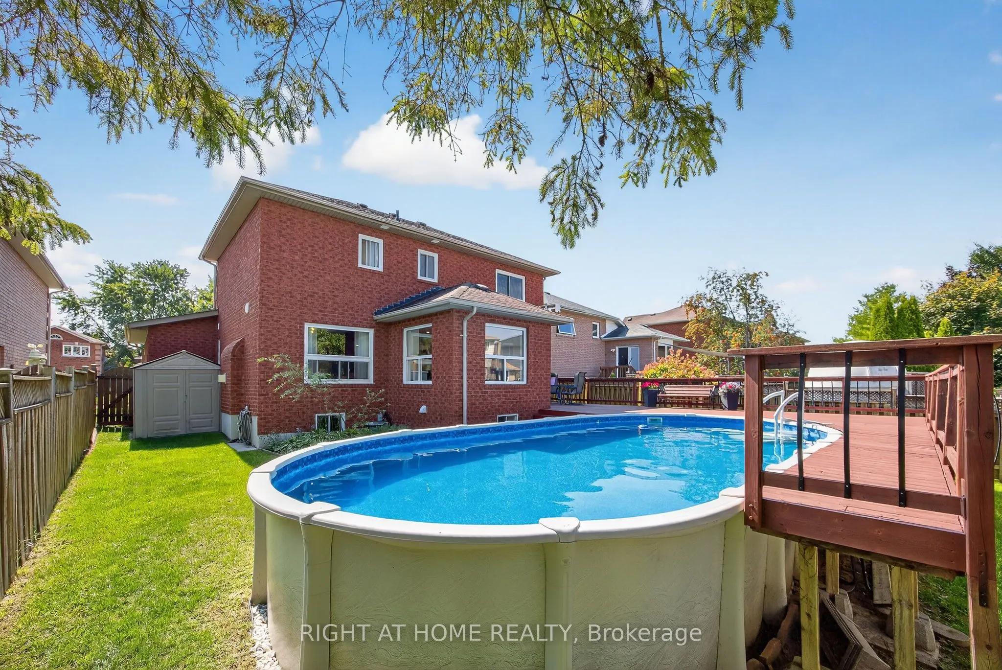 18 Amberview Drive