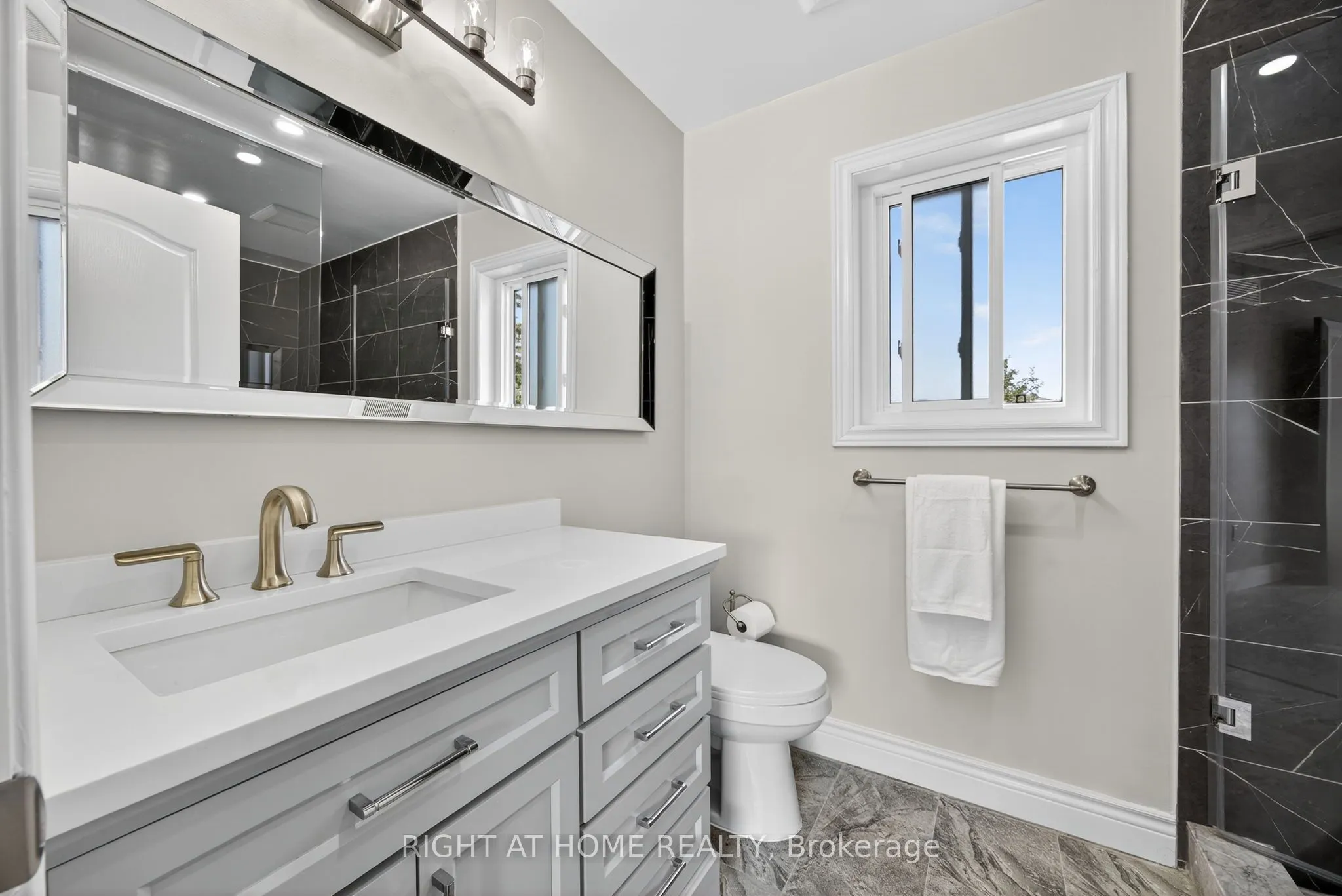 18 Amberview Drive