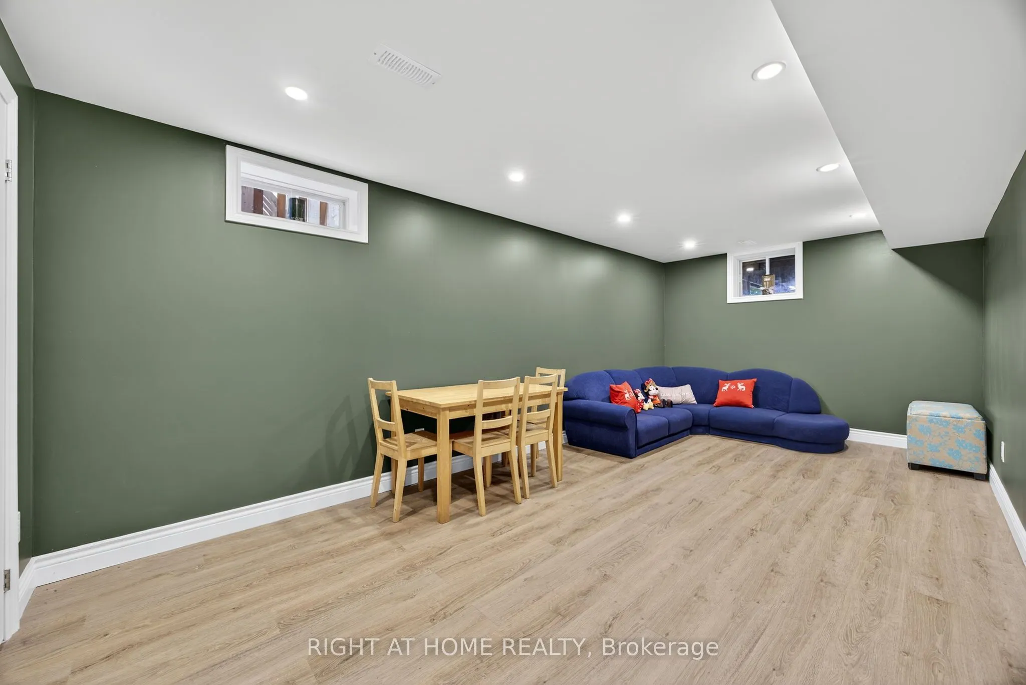 18 Amberview Drive