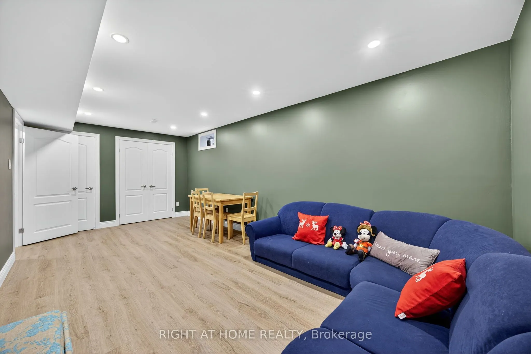 18 Amberview Drive