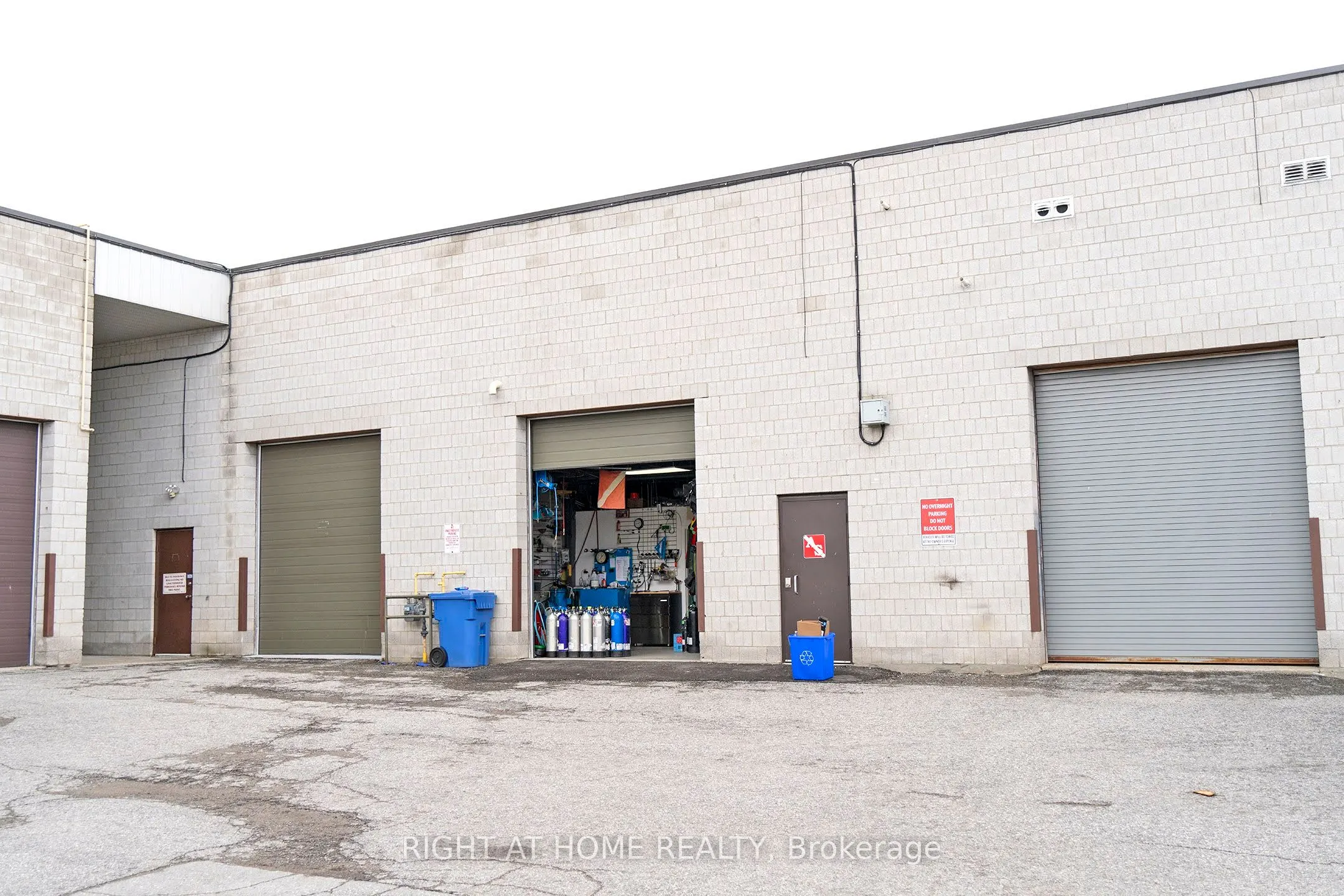 350 Harry Walker Parkway N, #3