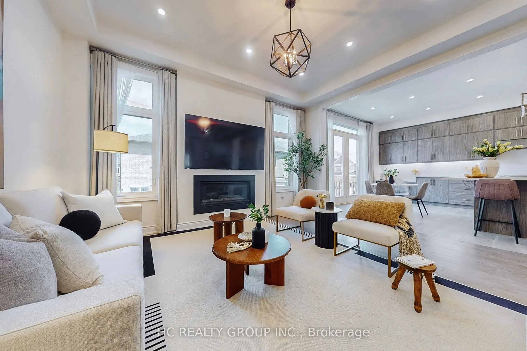 285 Beaverbrae Drive